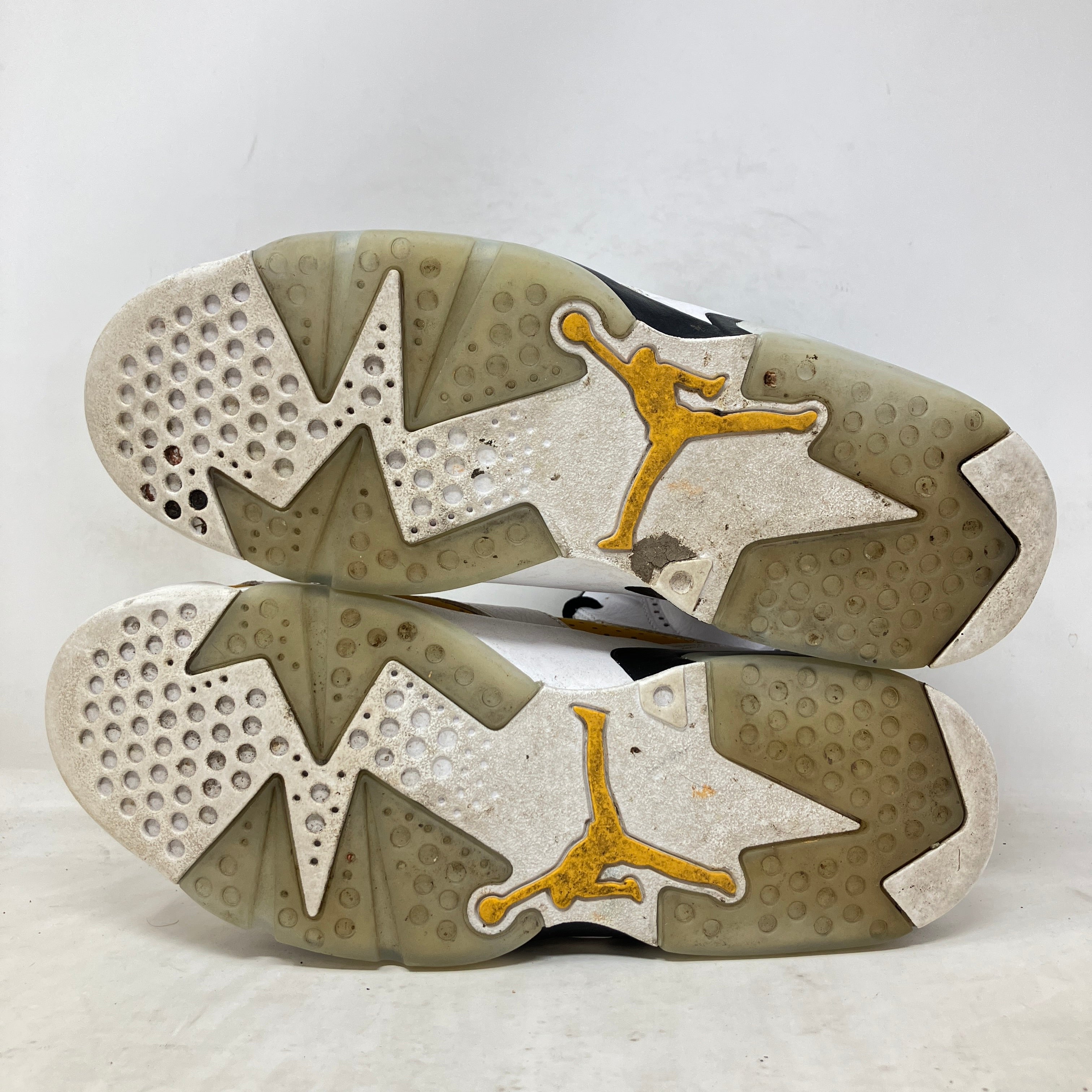 Jordan 6 Retro Yellow Ochre