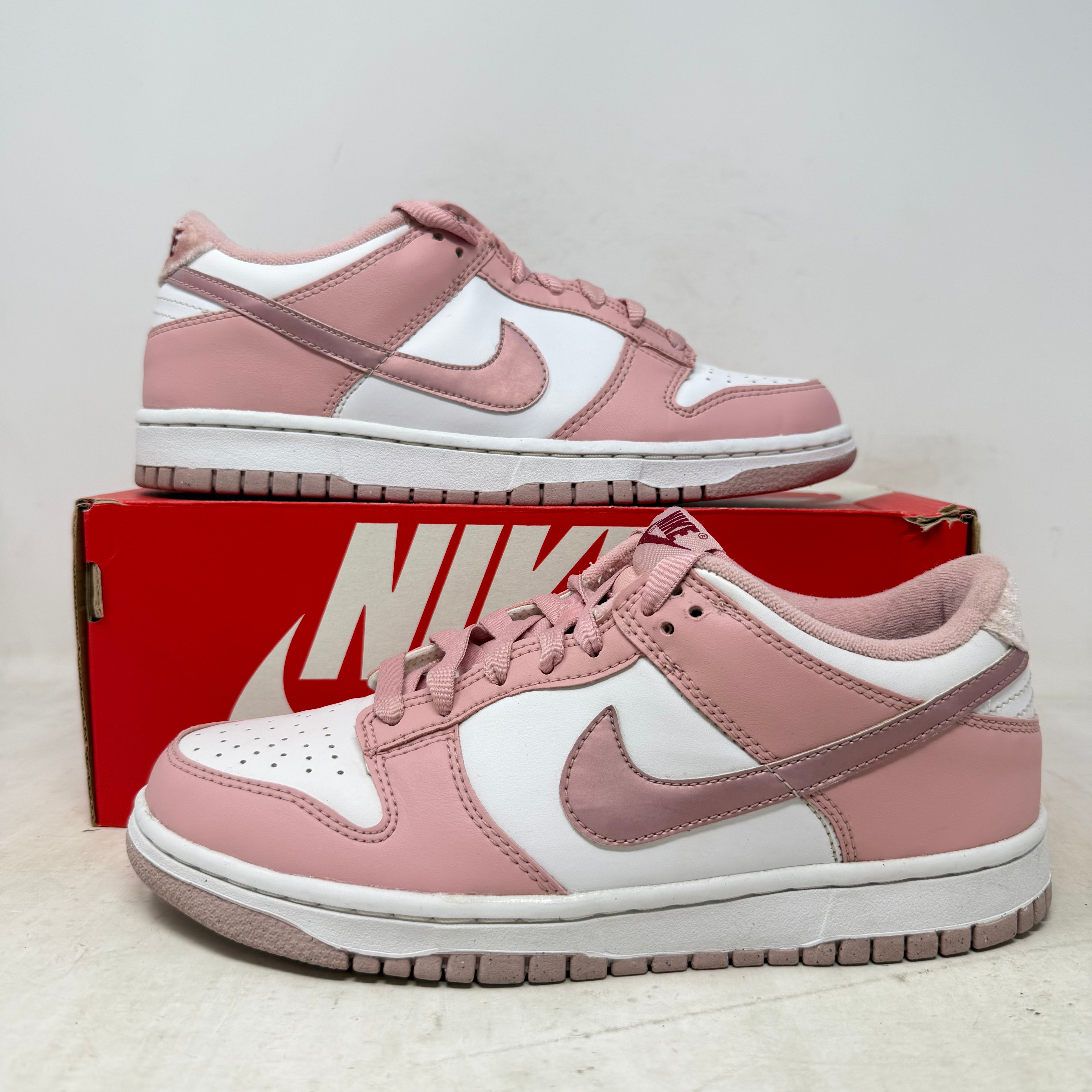 Nike Dunk Low Pink Velvet (GS)