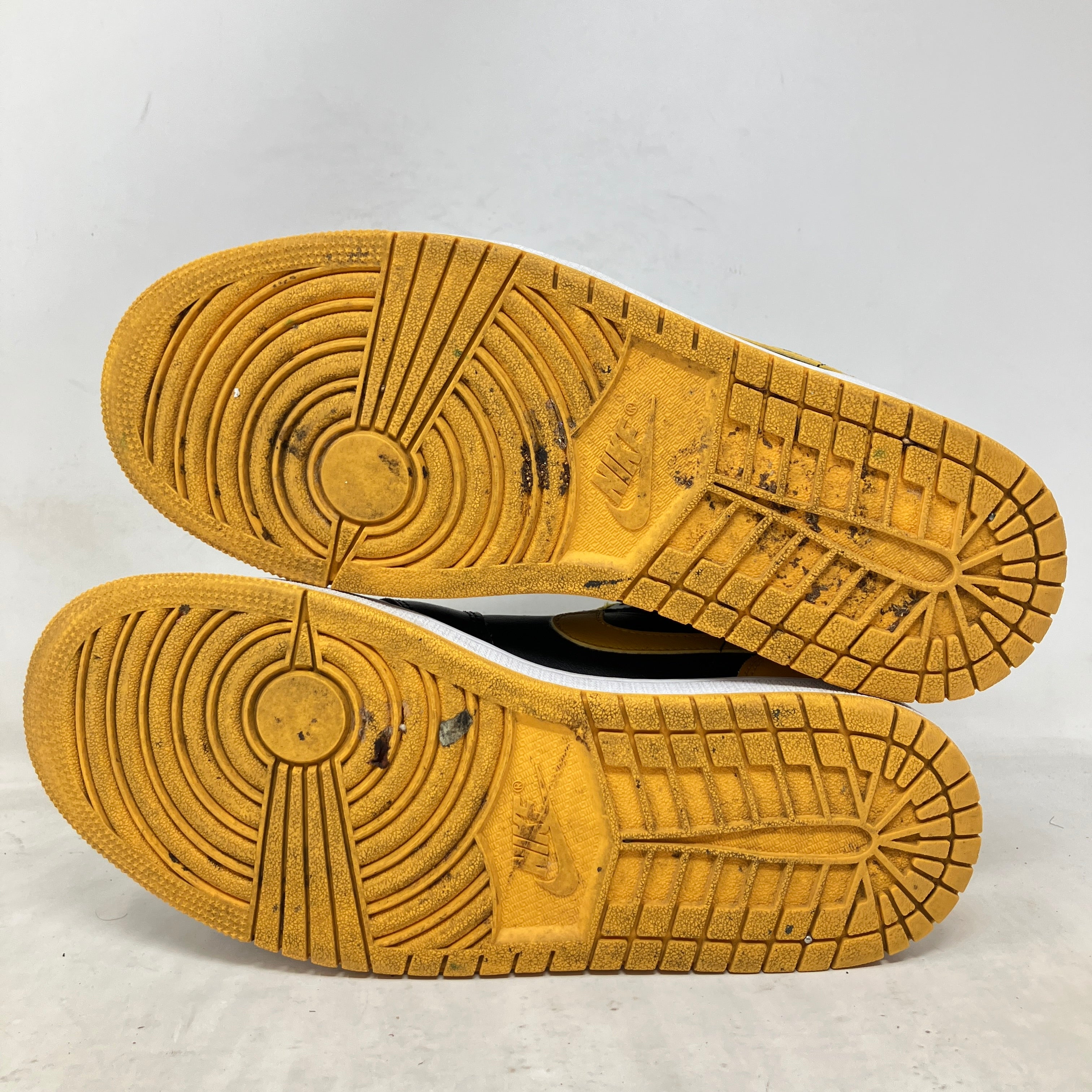 Jordan 1 Low Yellow Ochre