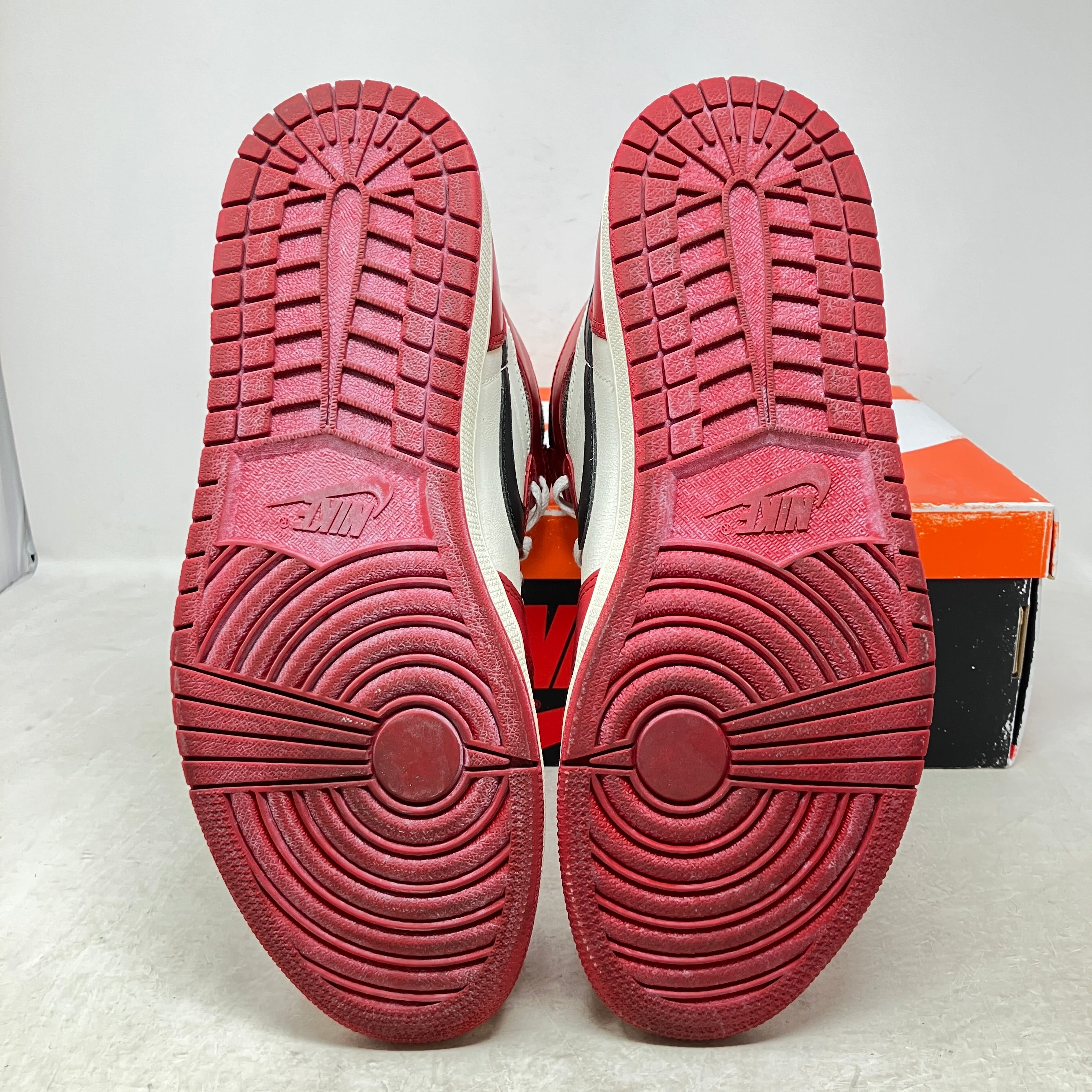 Jordan 1 Retro High OG Chicago Lost and Found