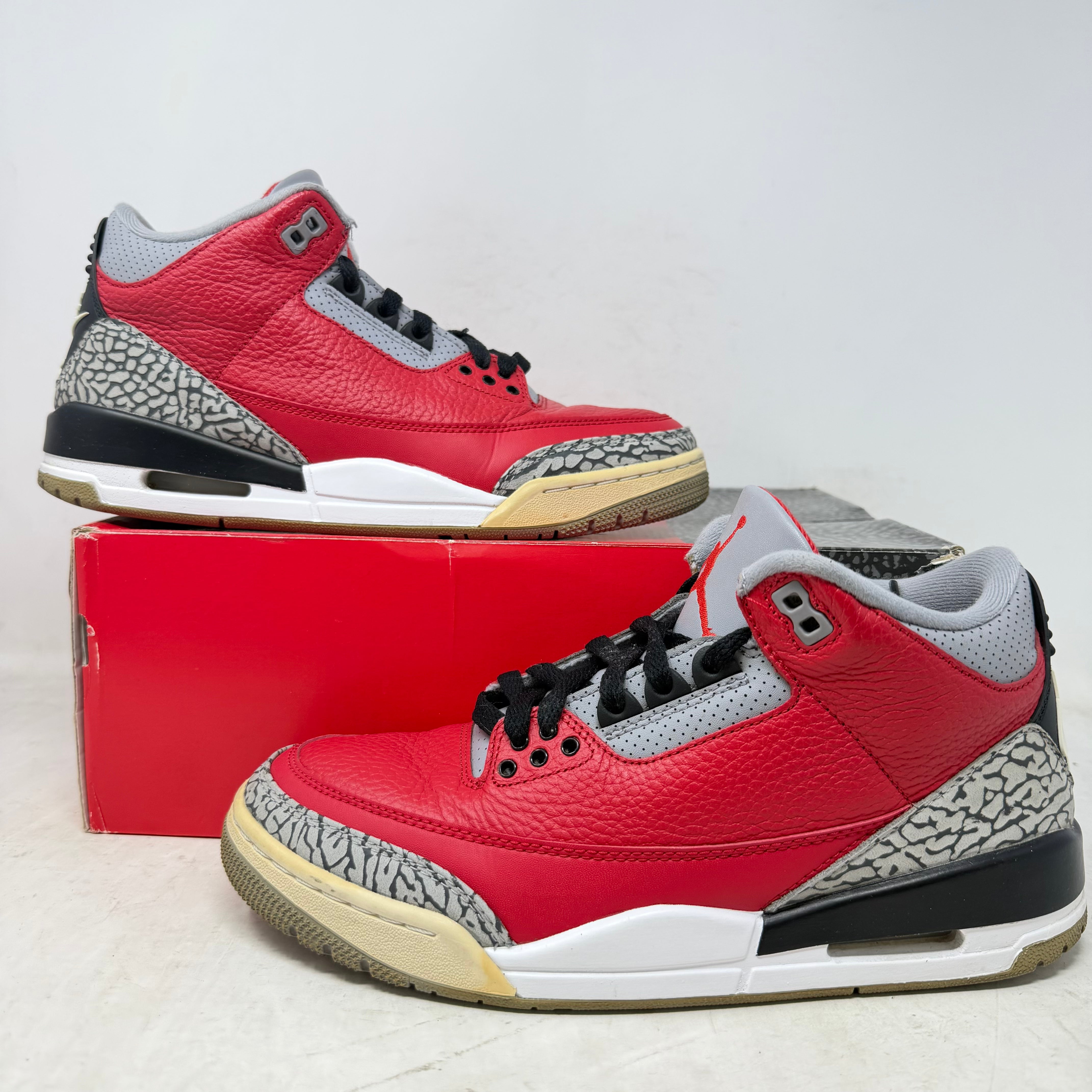 Jordan 3 Retro SE Unite