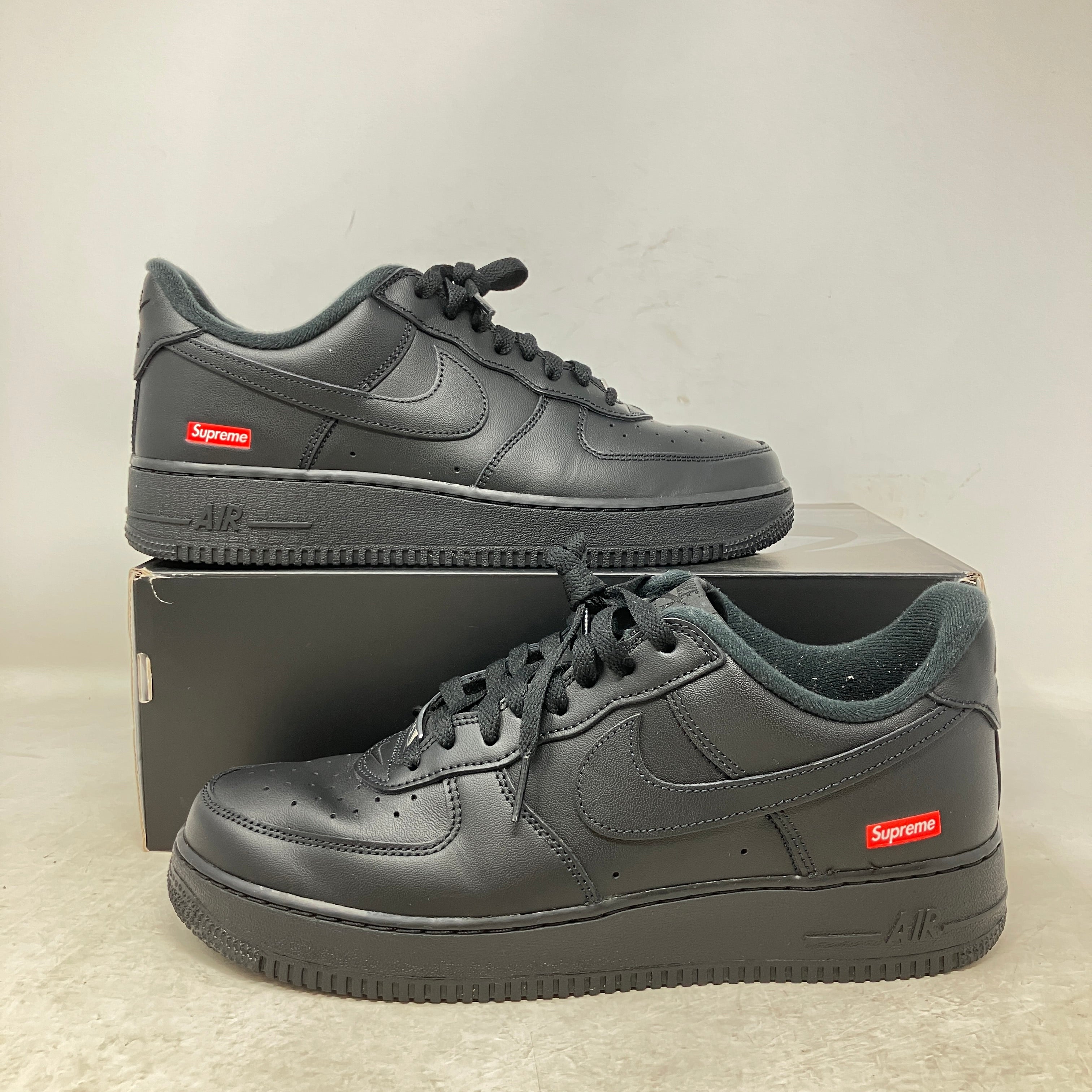 Nike Air Force 1 Low Supreme Black
