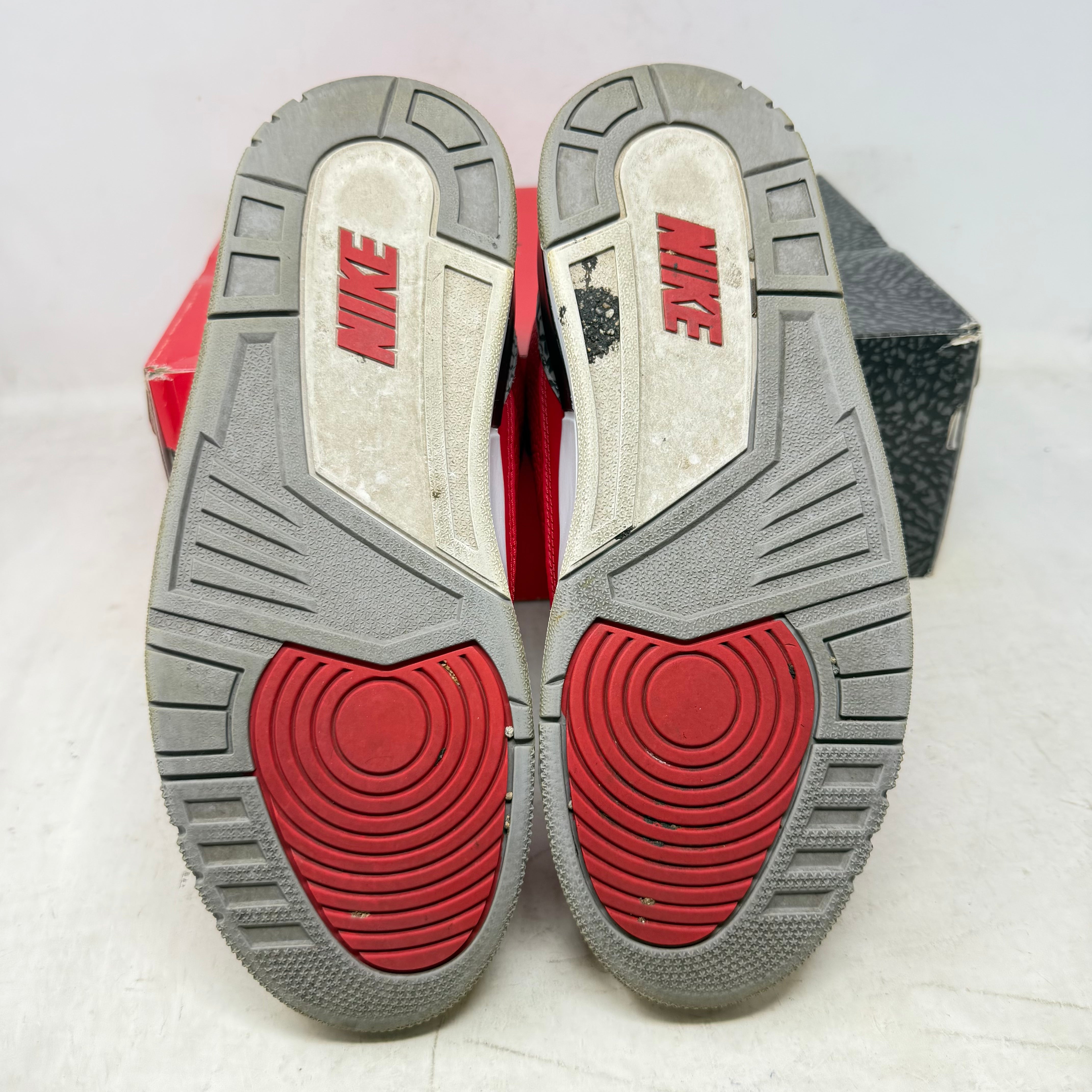Jordan 3 Retro SE Unite