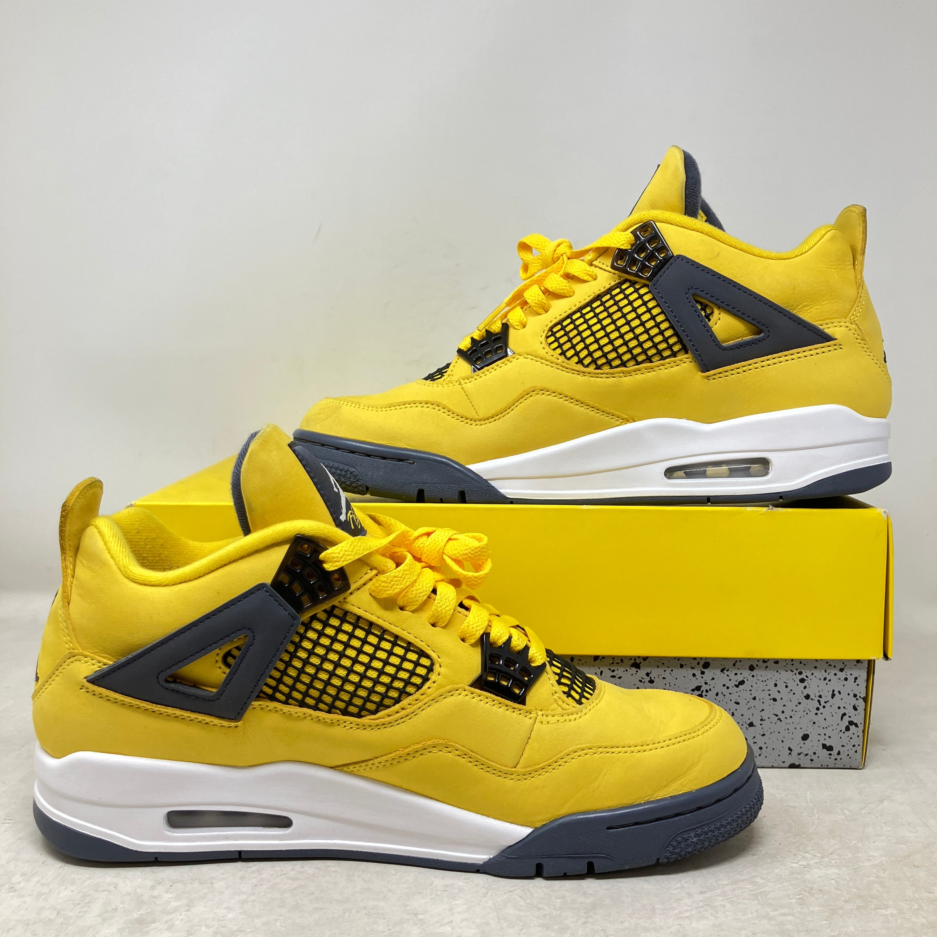 Jordan 4 Retro Lightning (2021)
