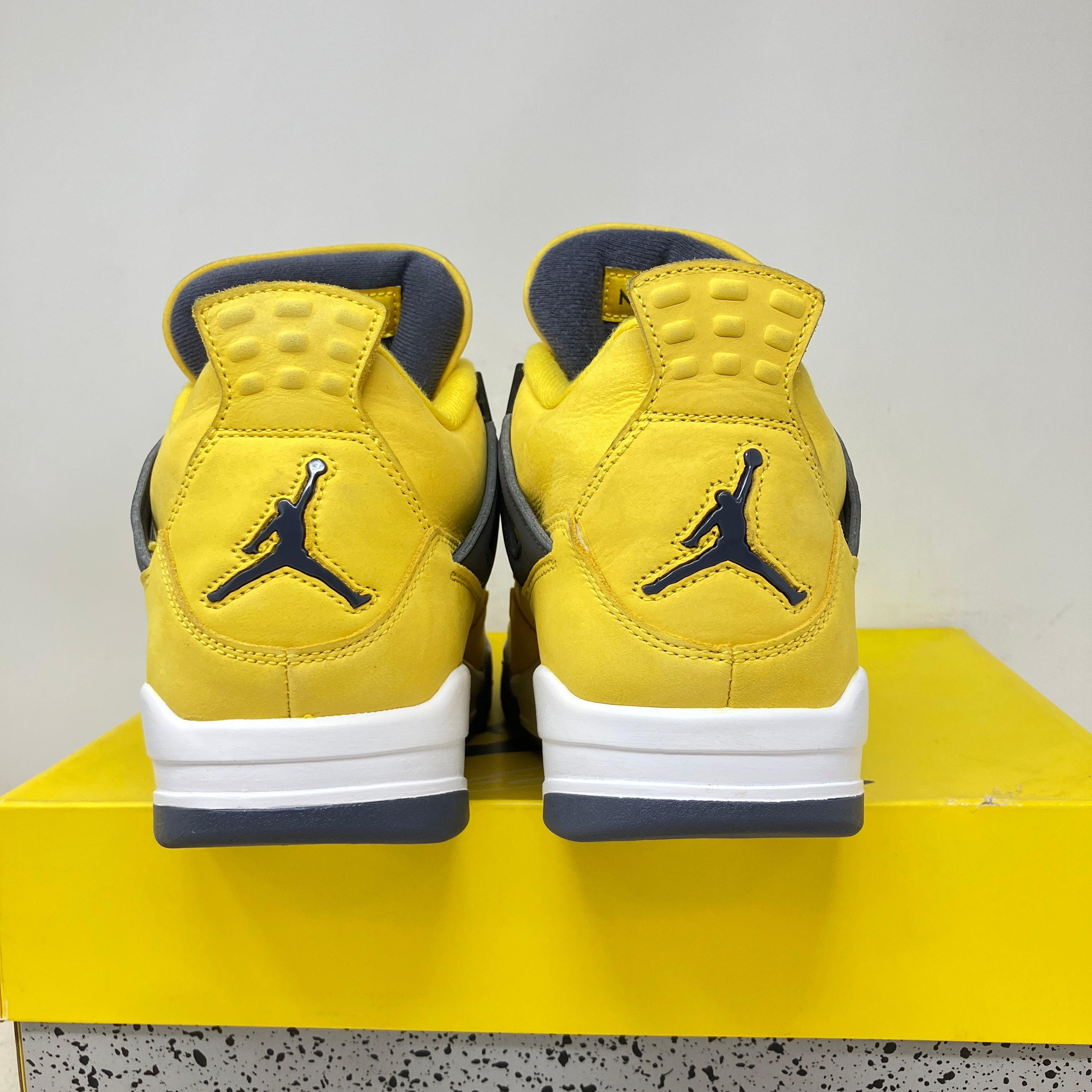 Jordan 4 Retro Lightning (2021)