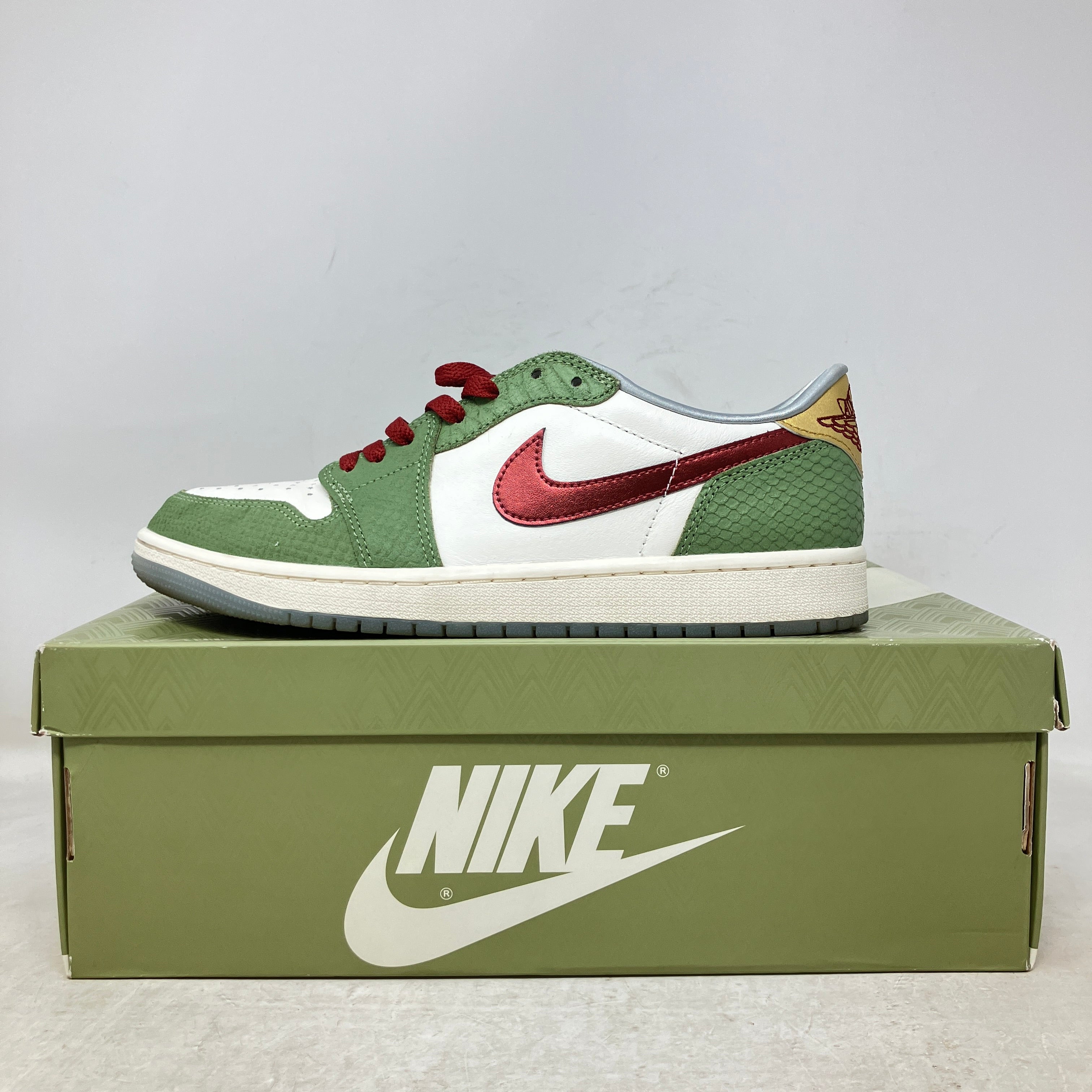 Jordan 1 Retro Low OG Year of the Dragon (2024)