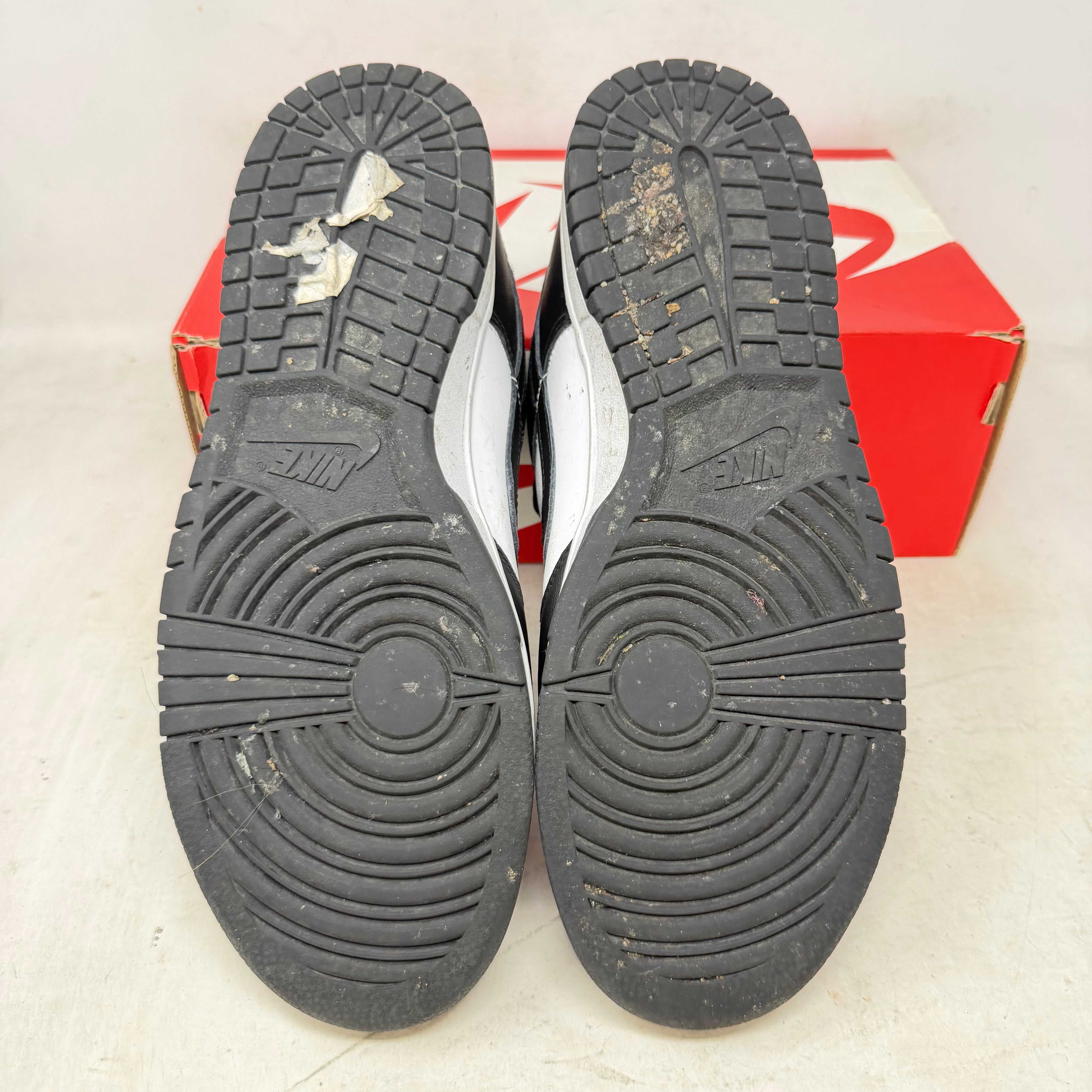 Nike Dunk Low Retro White Black Panda