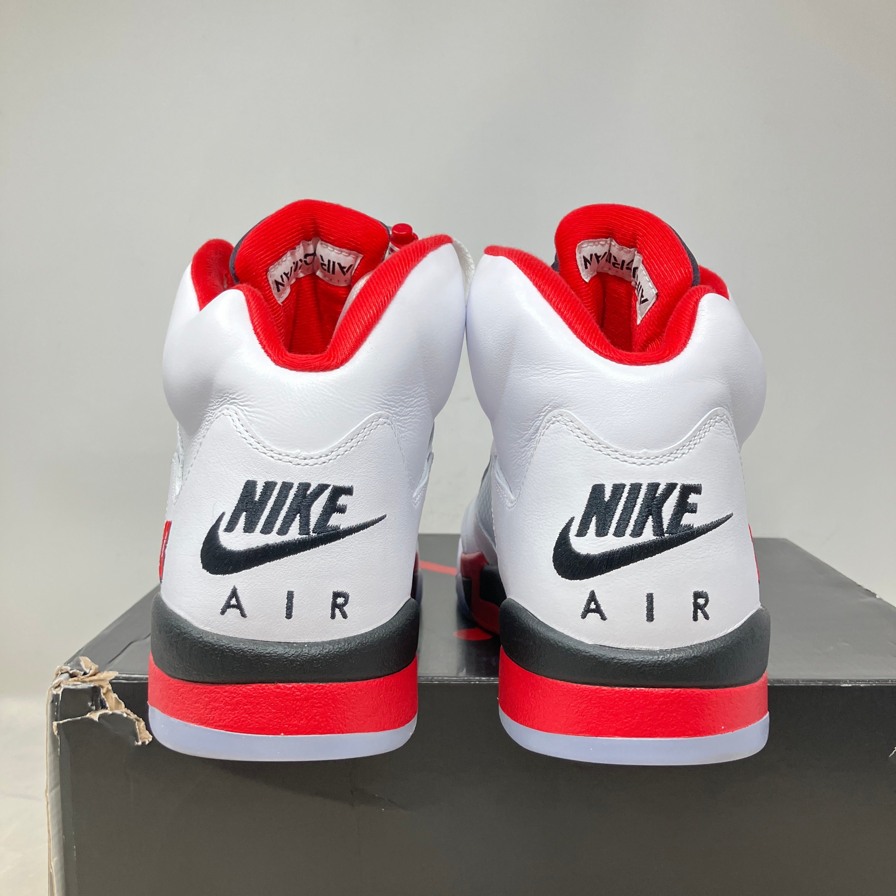 Jordan 5 Retro Fire Red Black Tongue (2025)