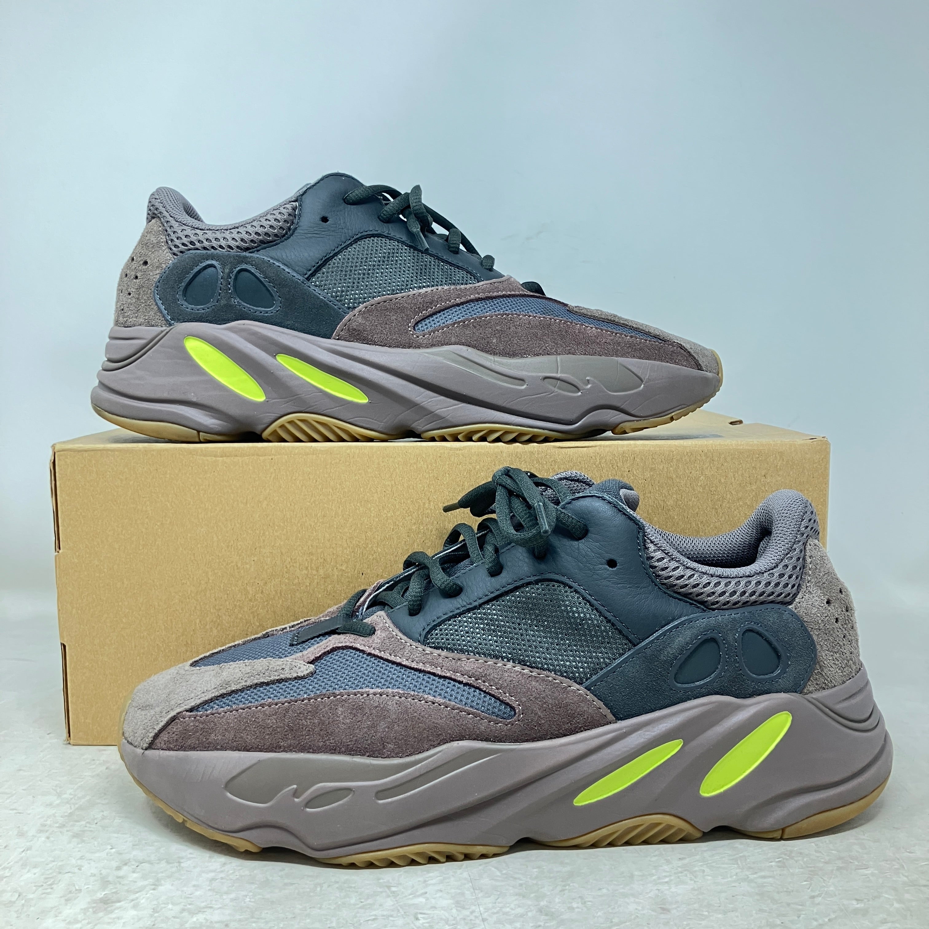 adidas Yeezy Boost 700 Mauve