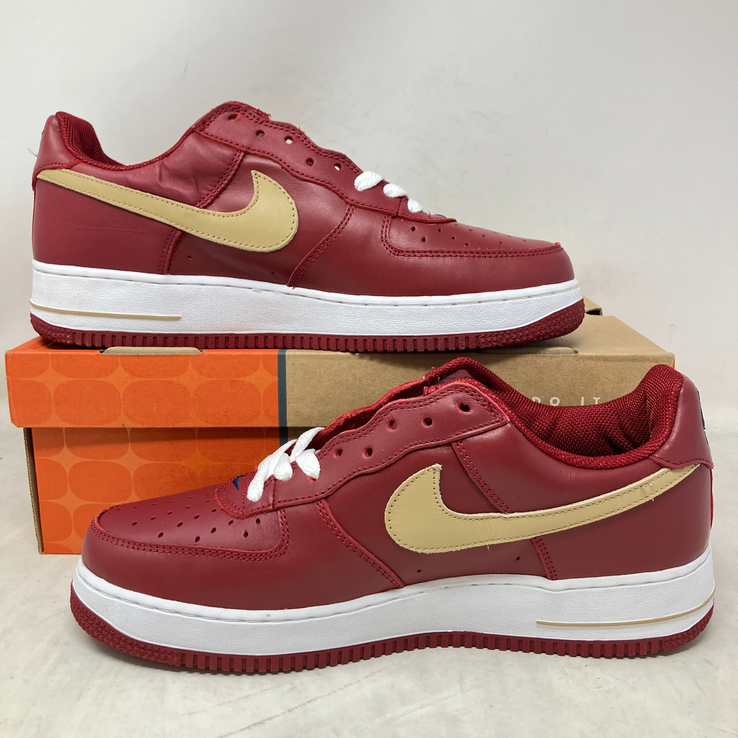 Nike Air Force 1 Low LeBron James (Cavs)