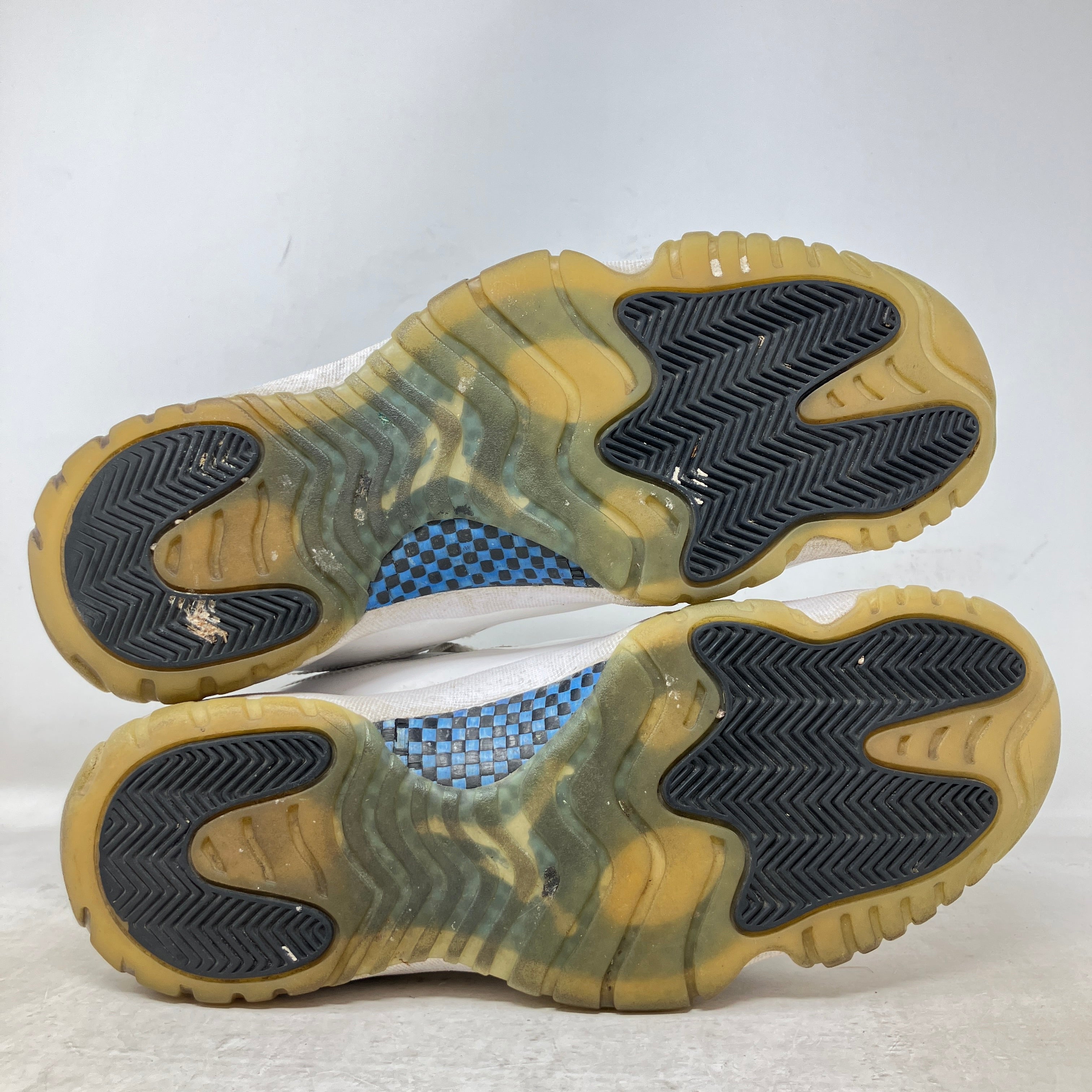 Jordan 11 Retro Low Legend Blue