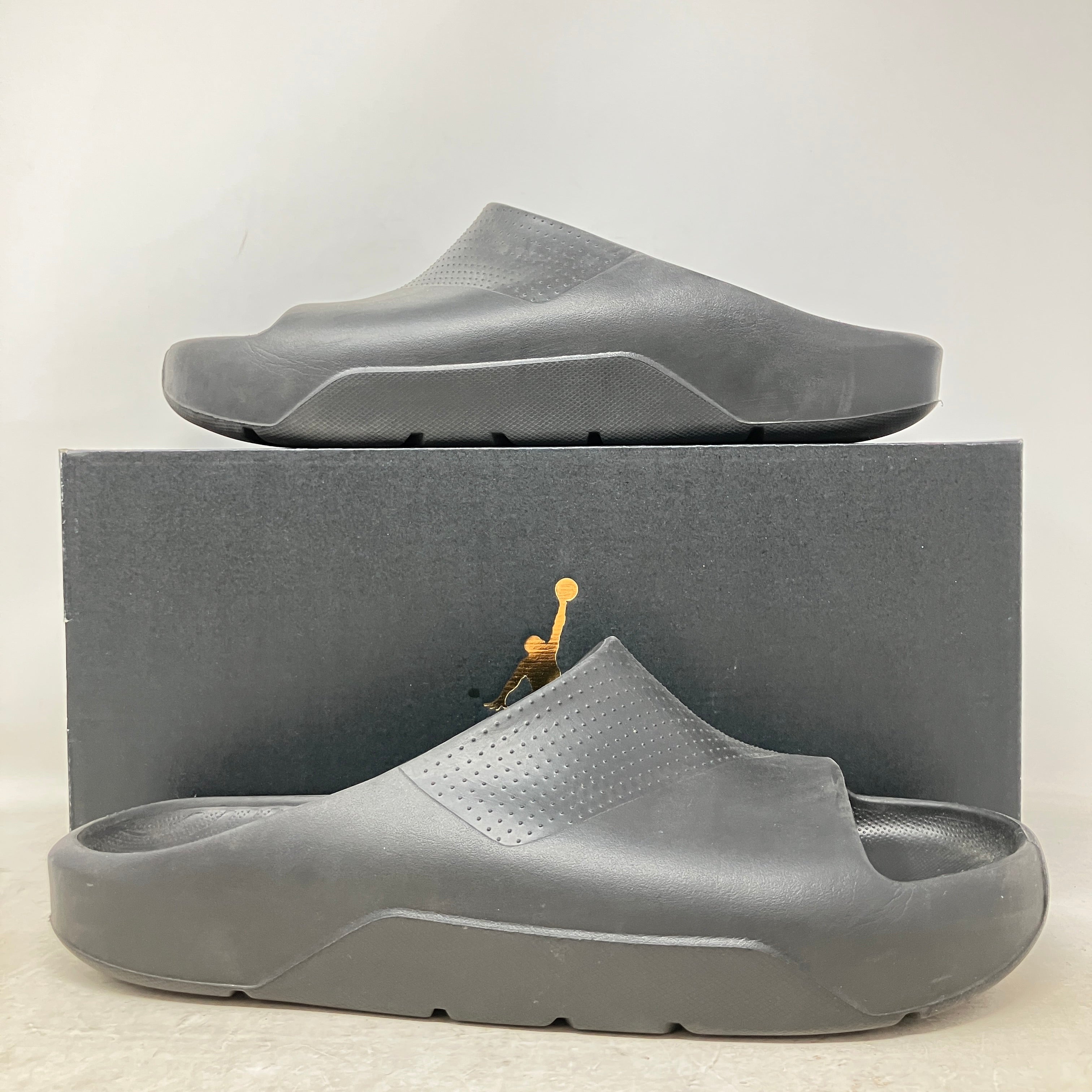 Jordan Post Slide Triple Black