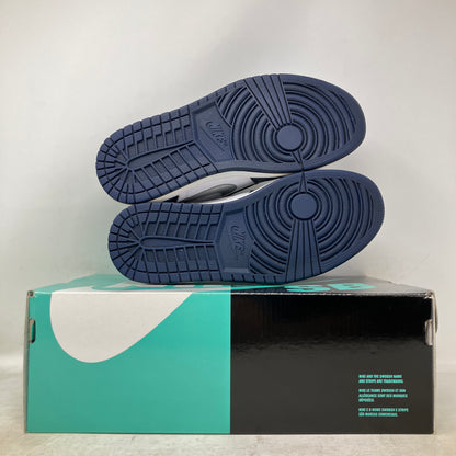 Jordan 1 Low SB Midnight Navy