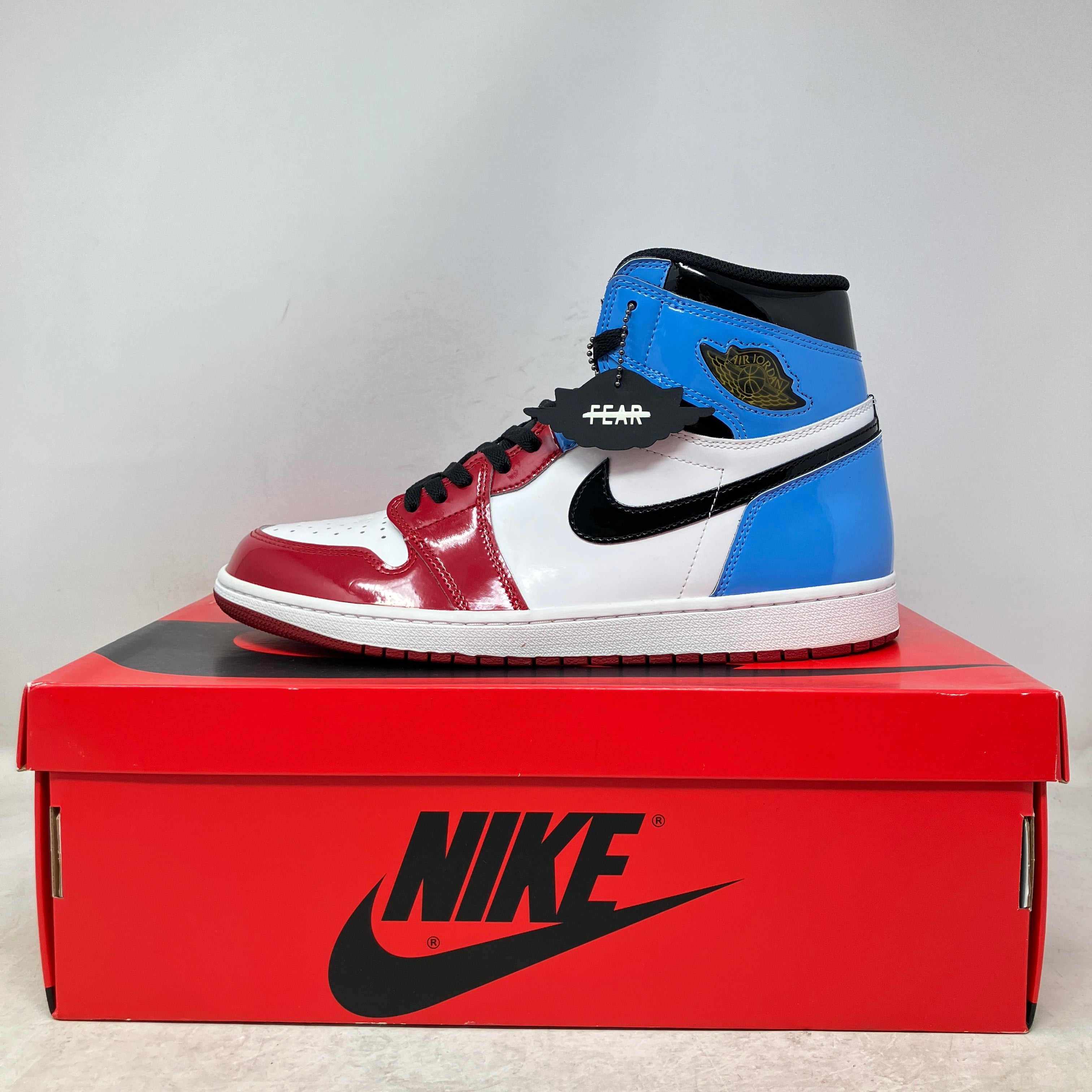 Jordan 1 Retro High Fearless UNC Chicago