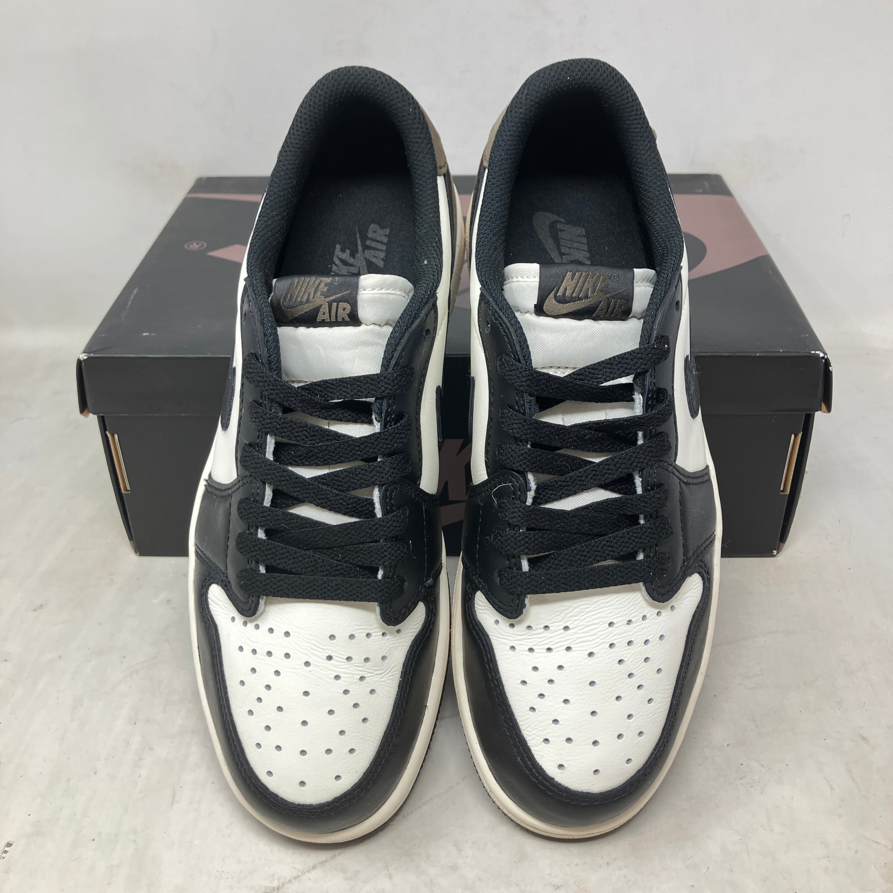 Jordan 1 Retro Low OG Mocha