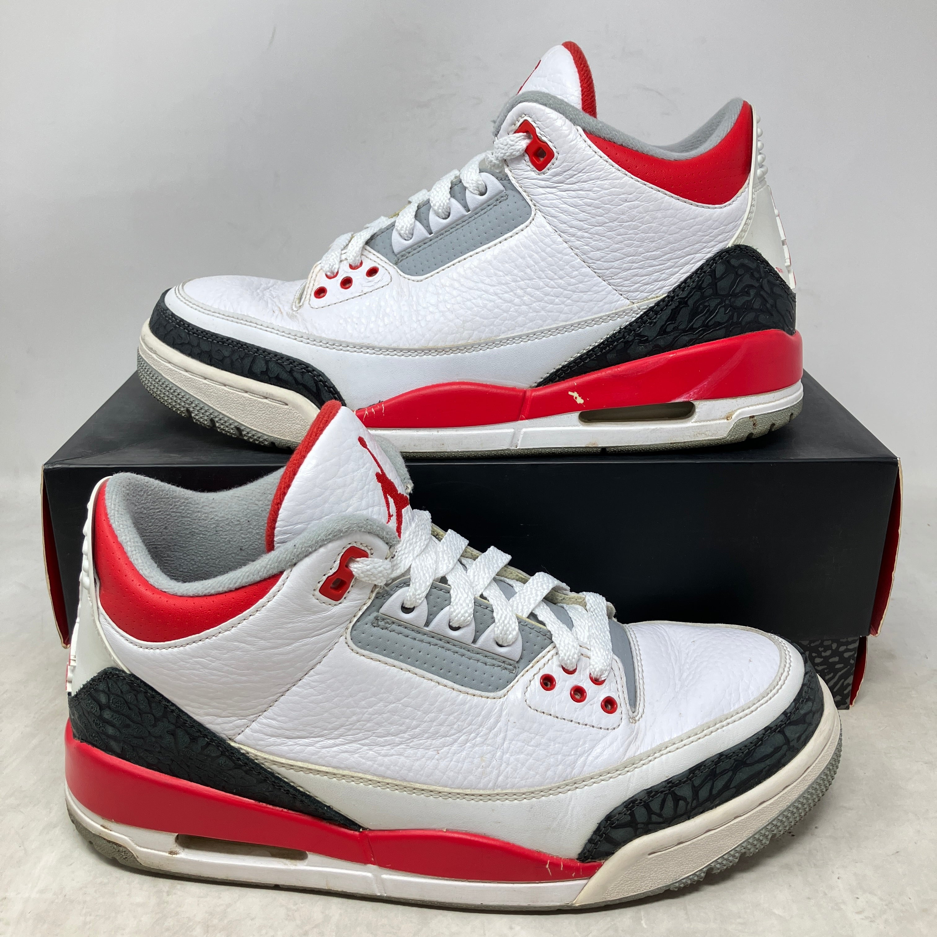 Jordan 3 Retro Fire Red (2013)