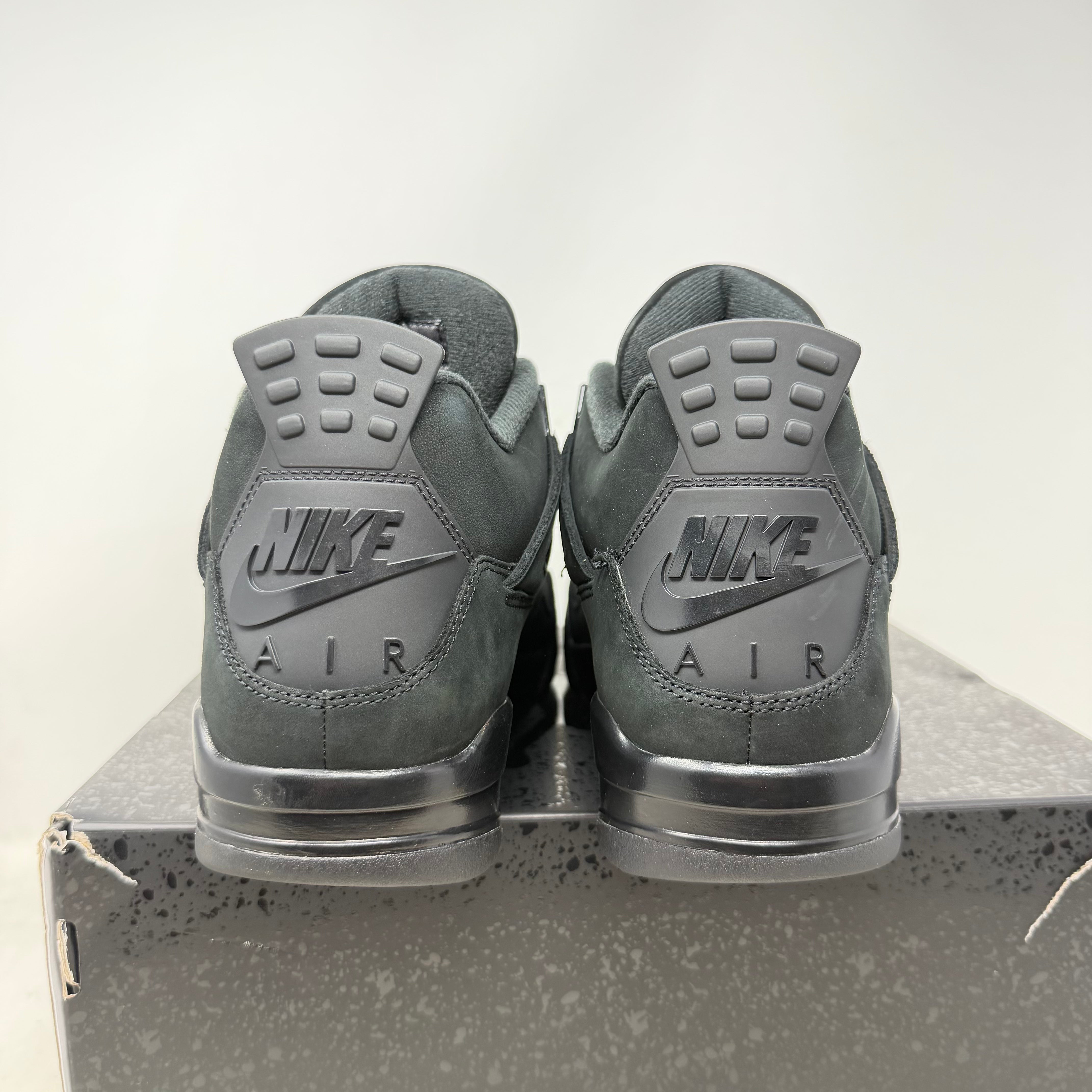 Jordan 4 Retro Black Cat (2025)
