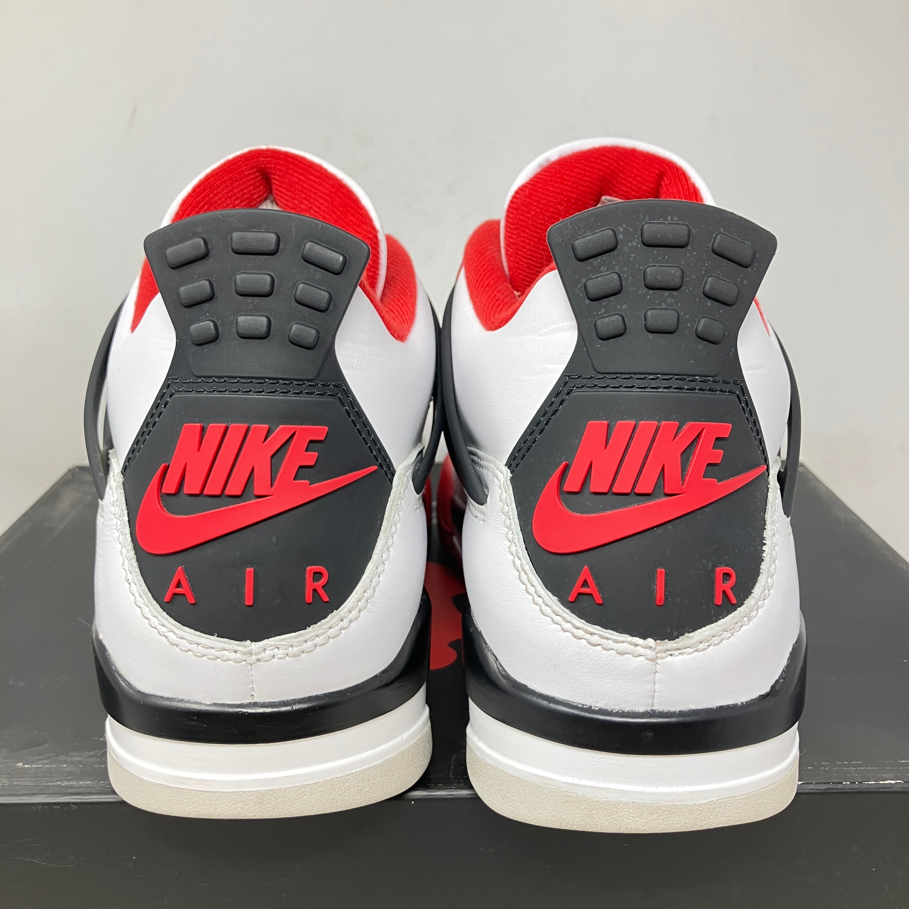Jordan 4 Retro Fire Red (2020)