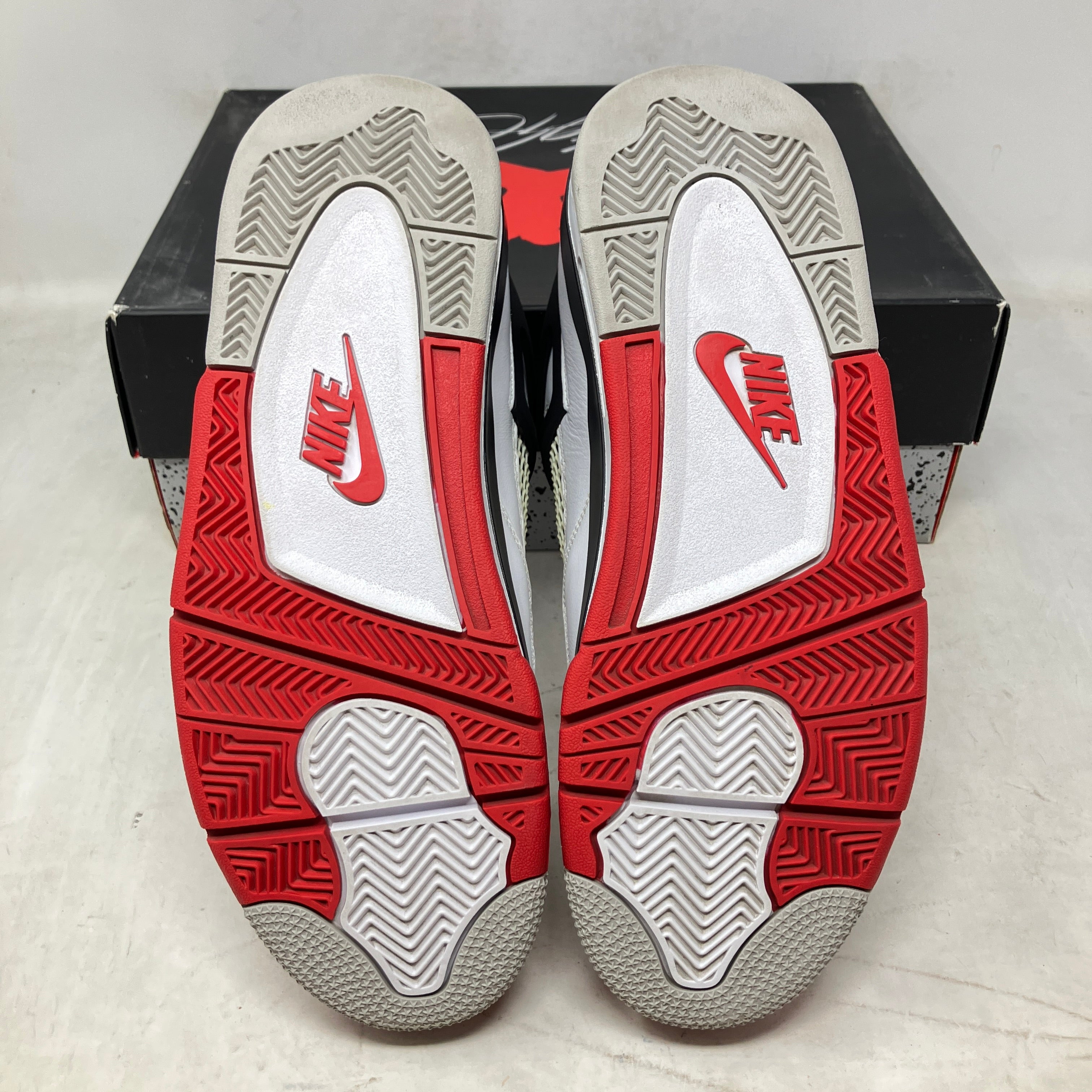 Jordan 4 Retro Fire Red (2020)