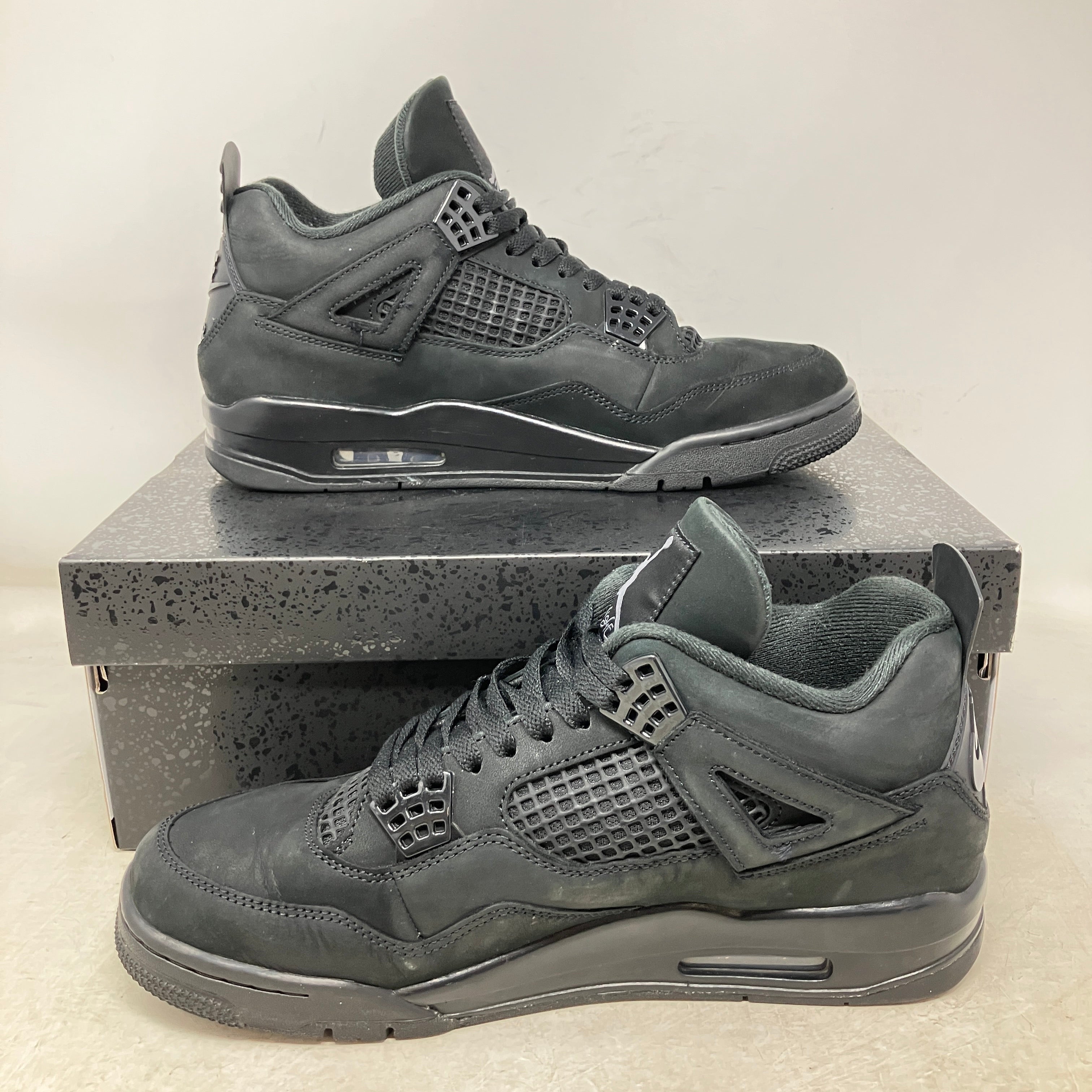 Jordan 4 Retro Black Cat (2025)