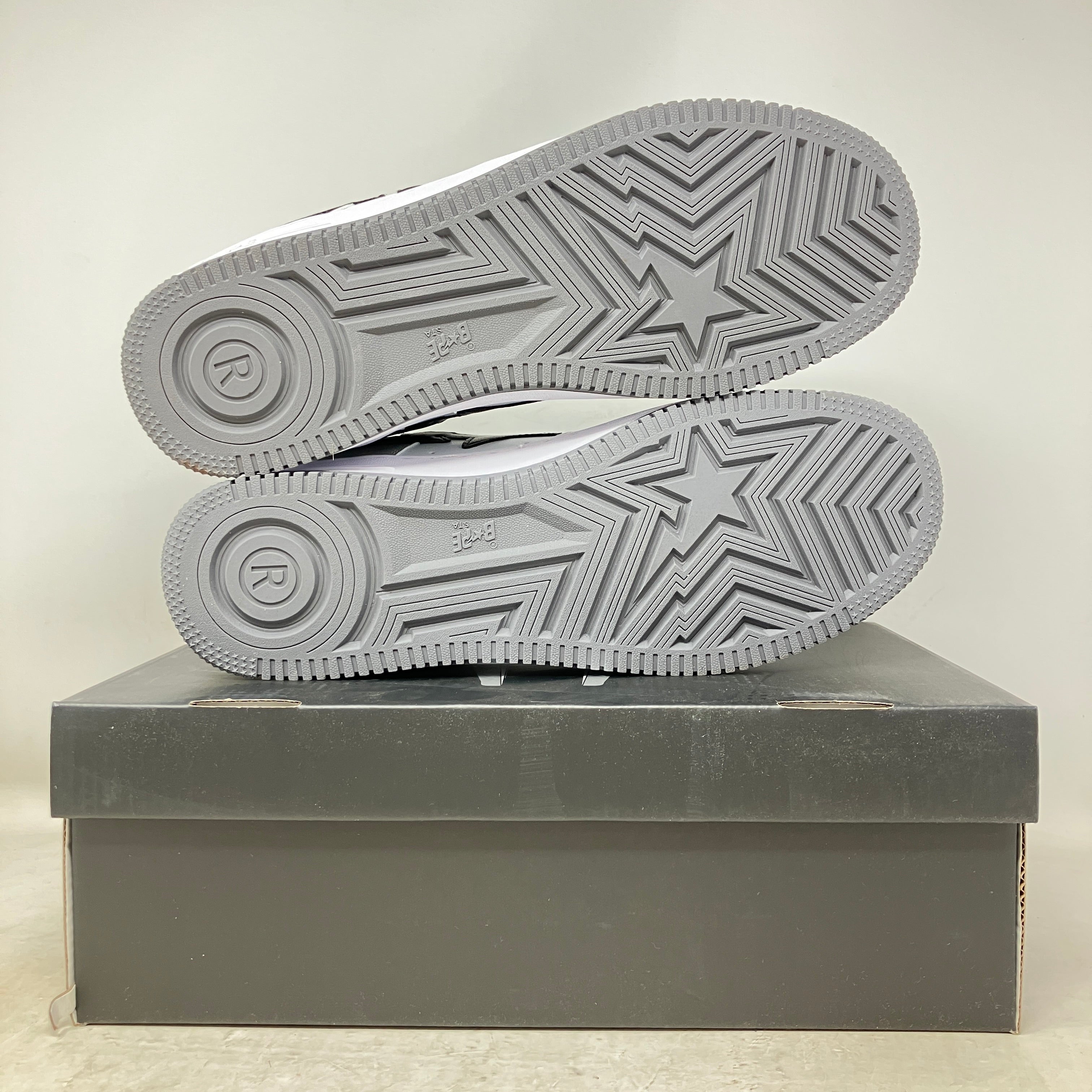 Savior Studios MF Doomstas White/Grey