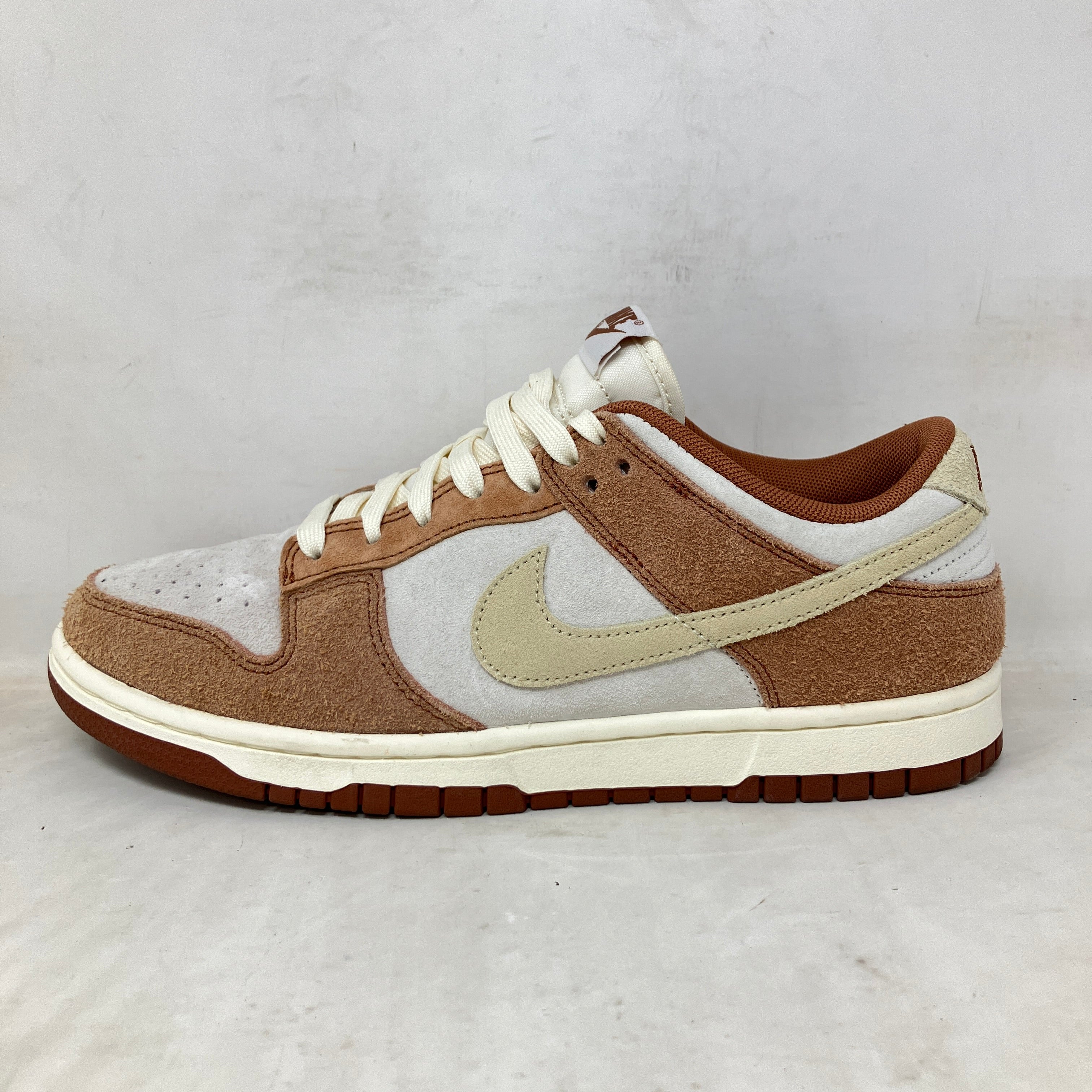 Nike Dunk Low Medium Curry