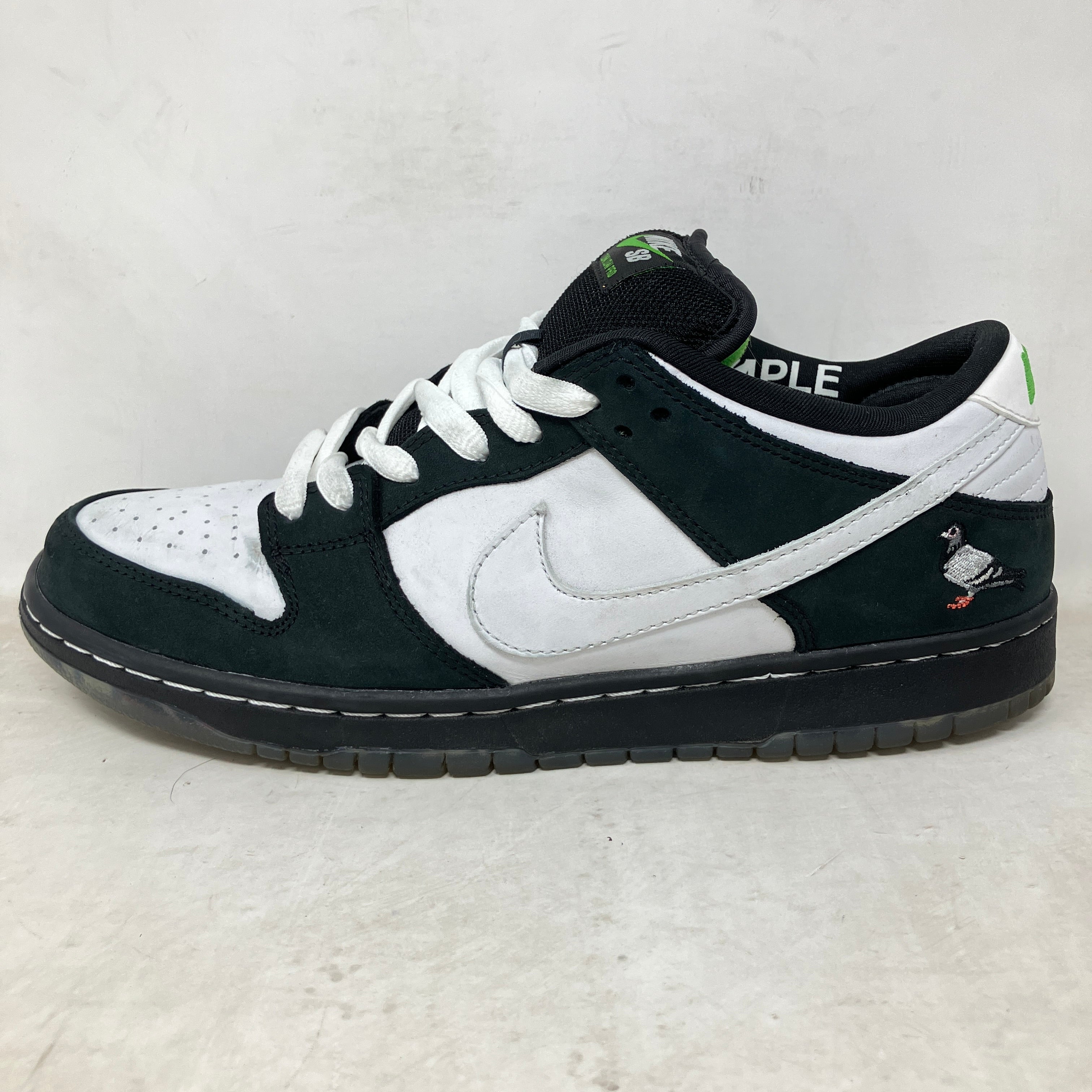 Nike SB Dunk Low Staple Panda Pigeon