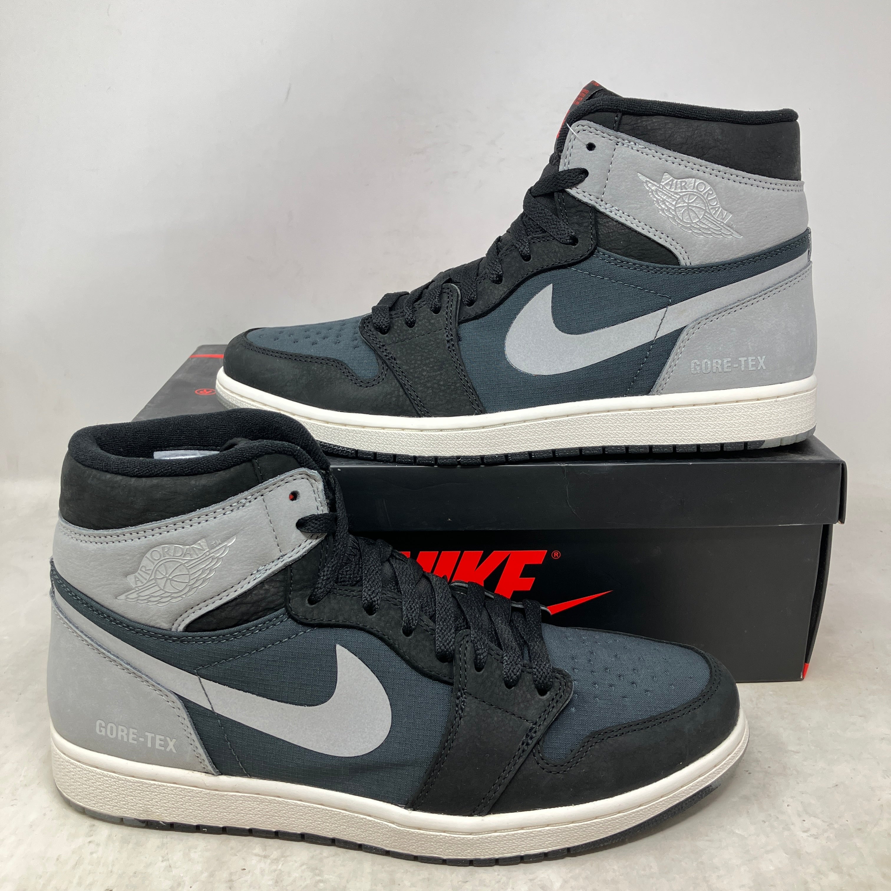 Jordan 1 Retro High Element Gore-Tex Black Particle Grey
