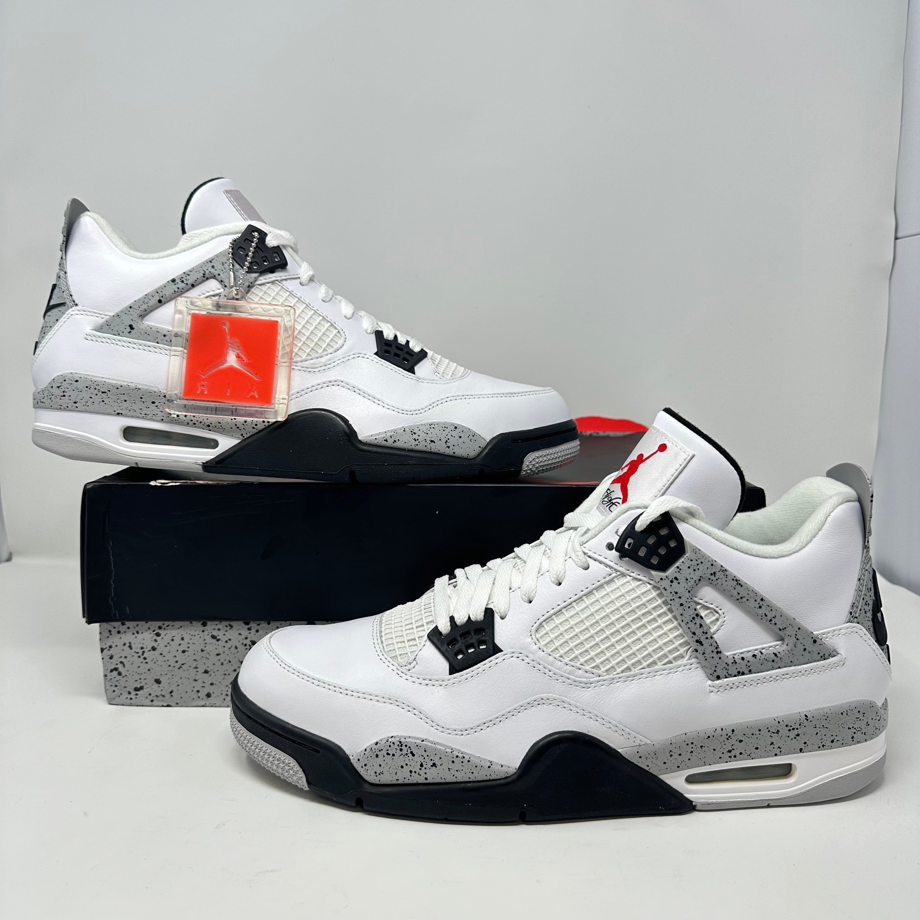 Jordan 4 Retro White Cement (2016)