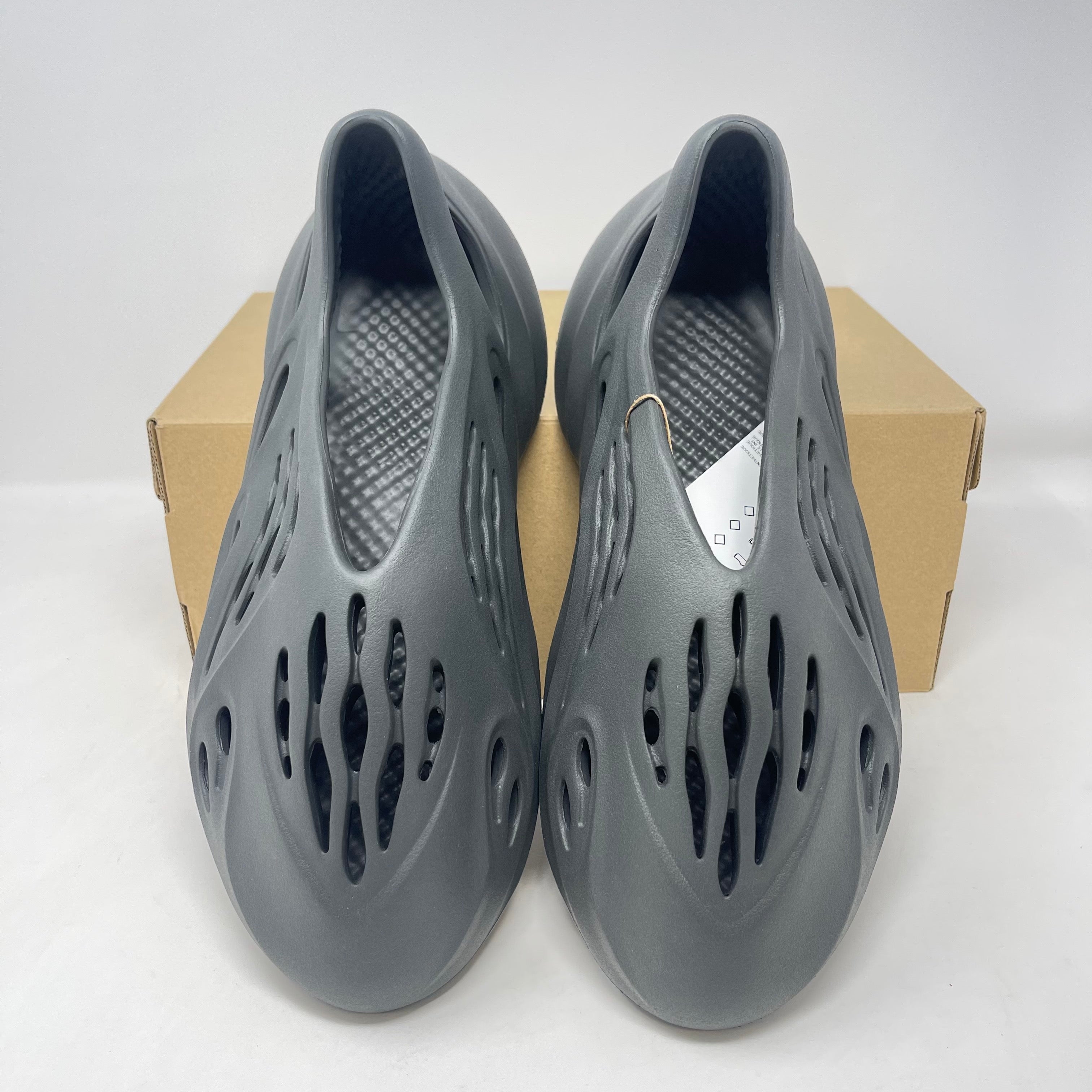 adidas Yeezy Foam RNR Carbon