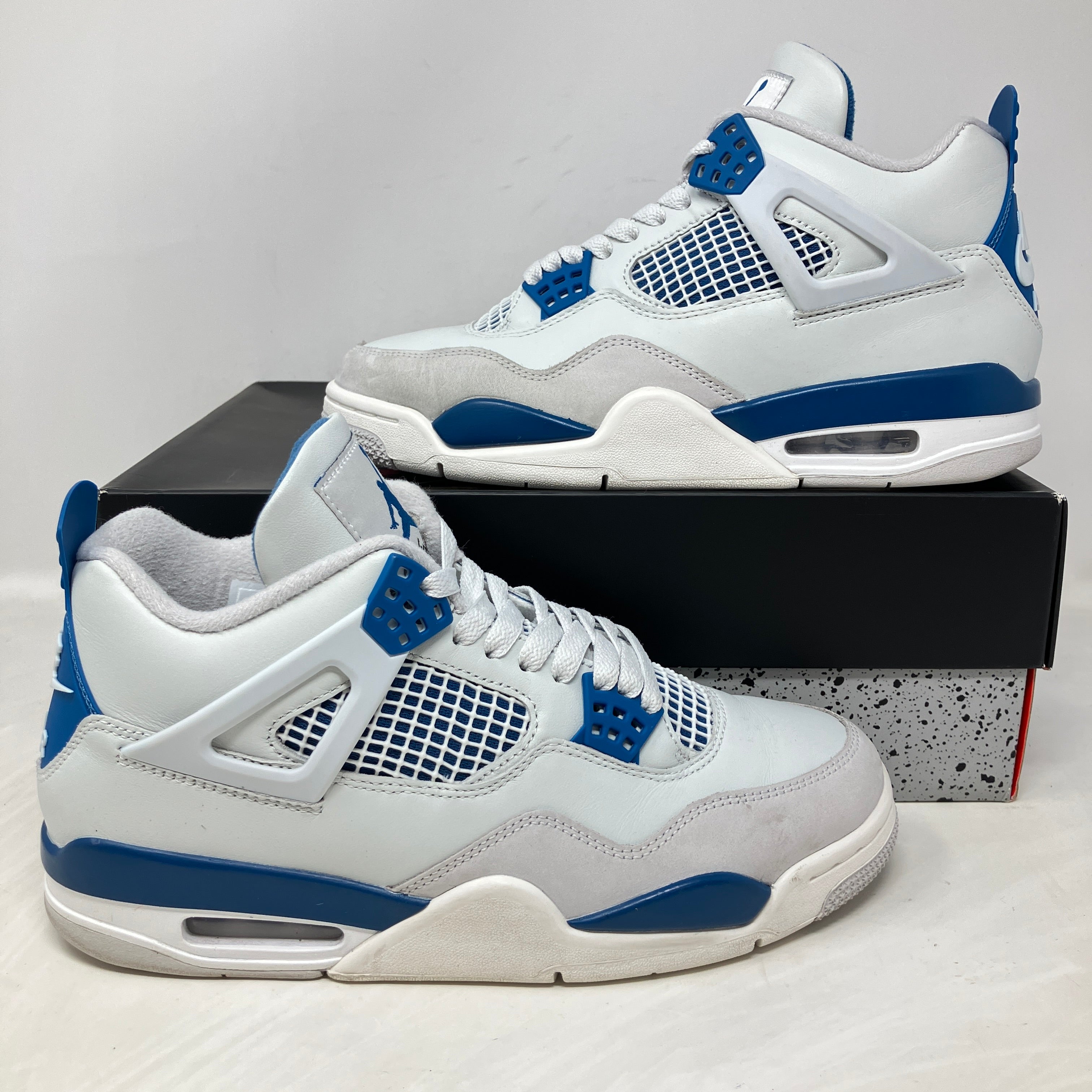 Jordan 4 Retro Military Blue (2024)