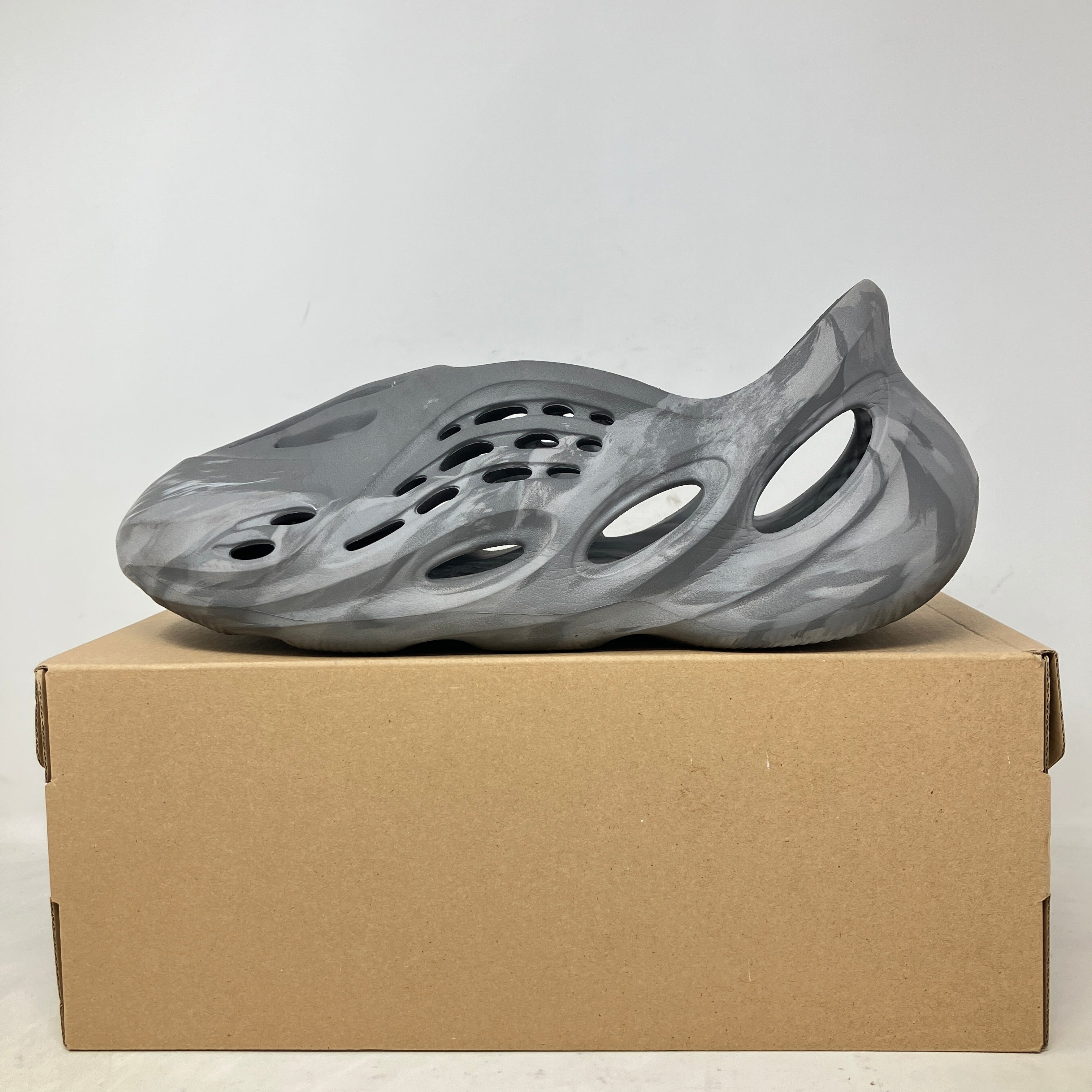 adidas Yeezy Foam RNR MX Granite