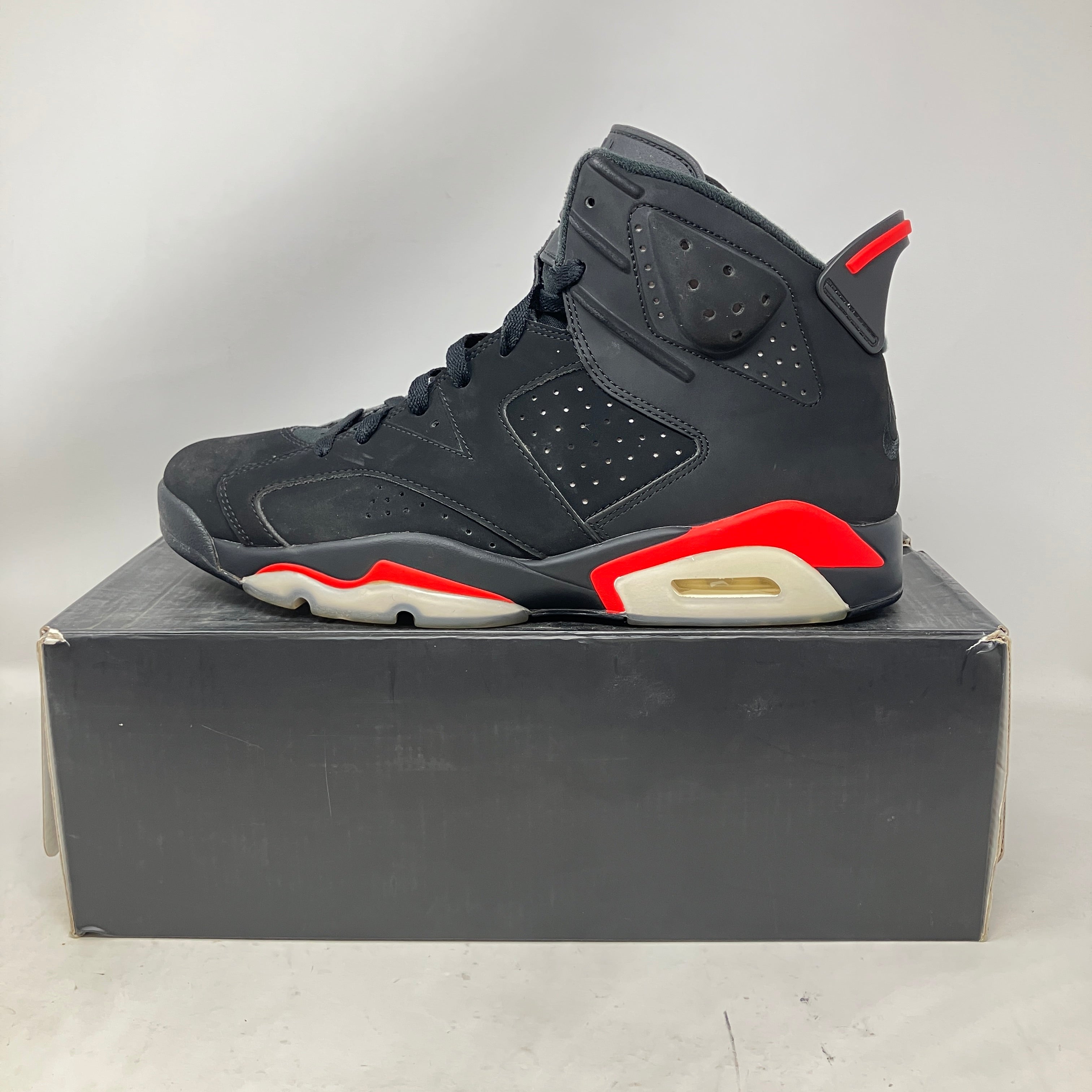 Jordan 6 Retro Black Infrared (2019)