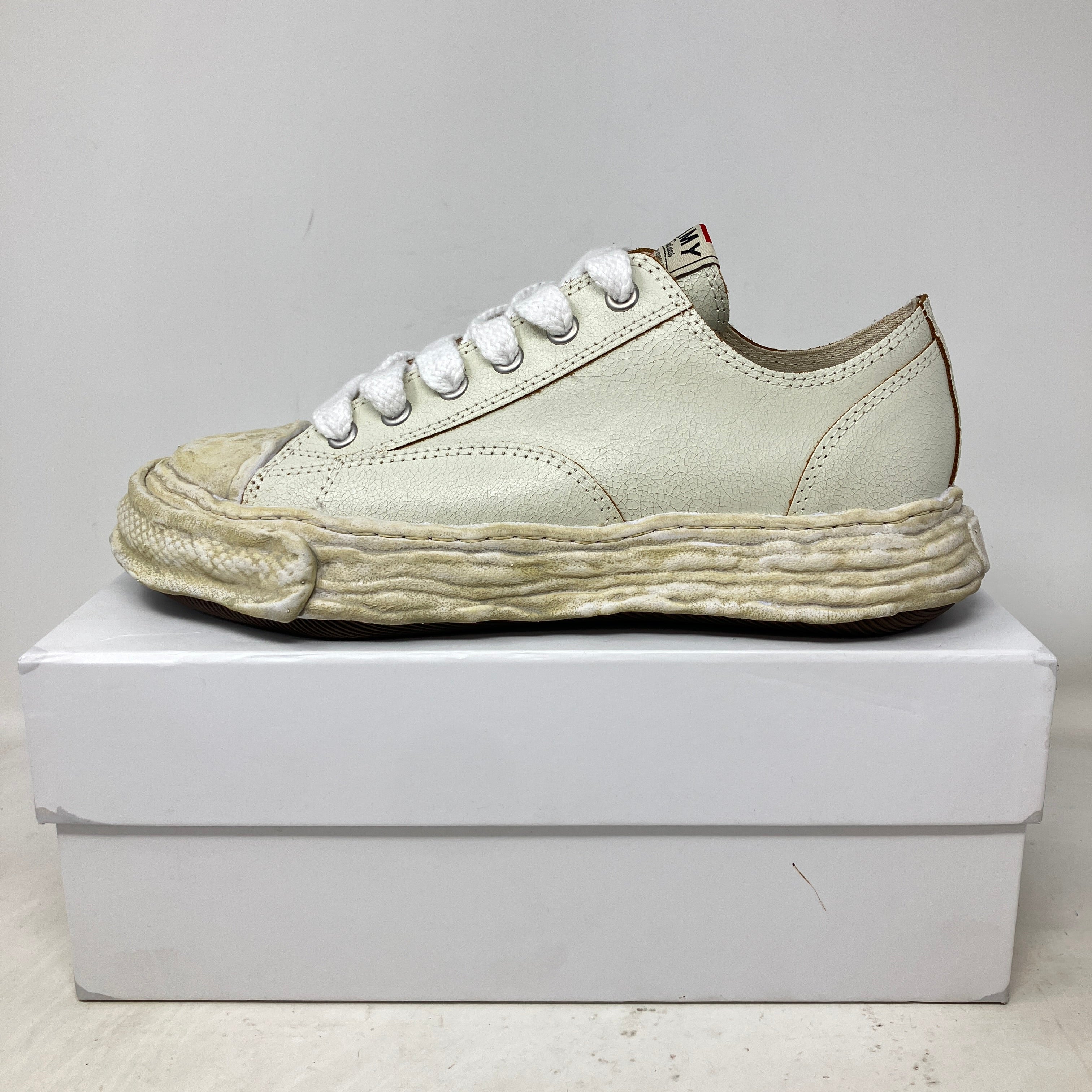 Maison Mihara Yasuhiro Cracked Leather White