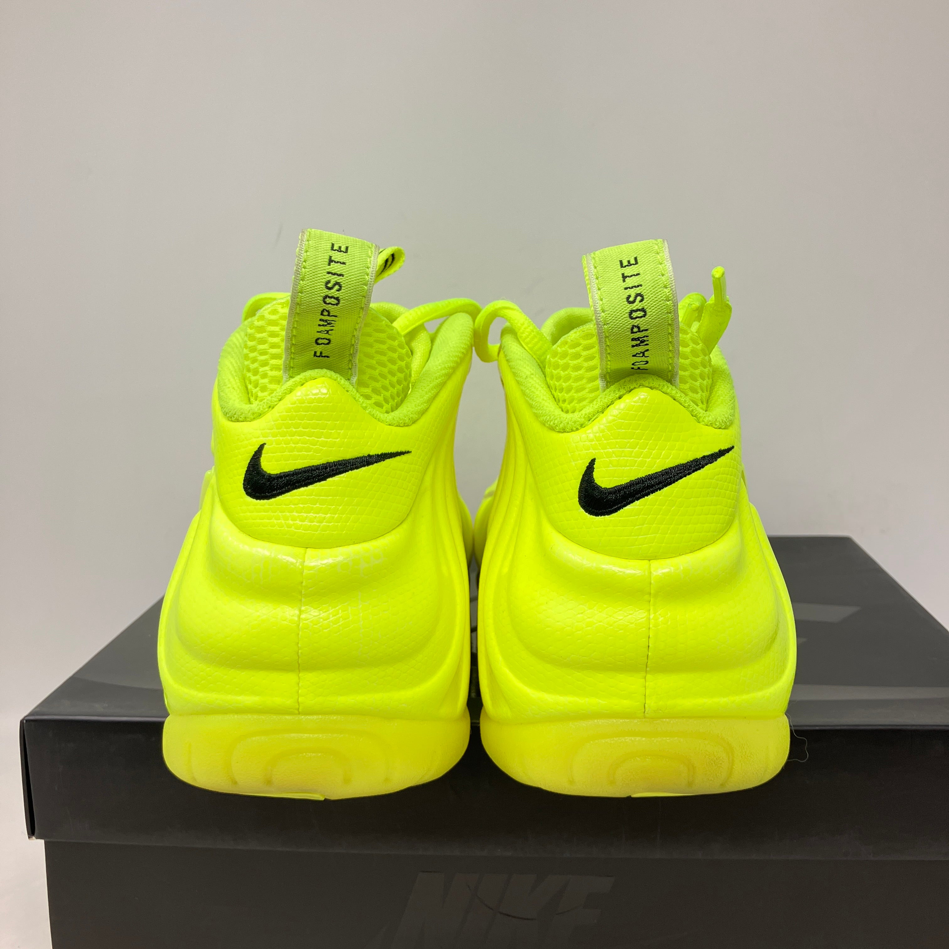 Nike Air Foamposite Pro Volt