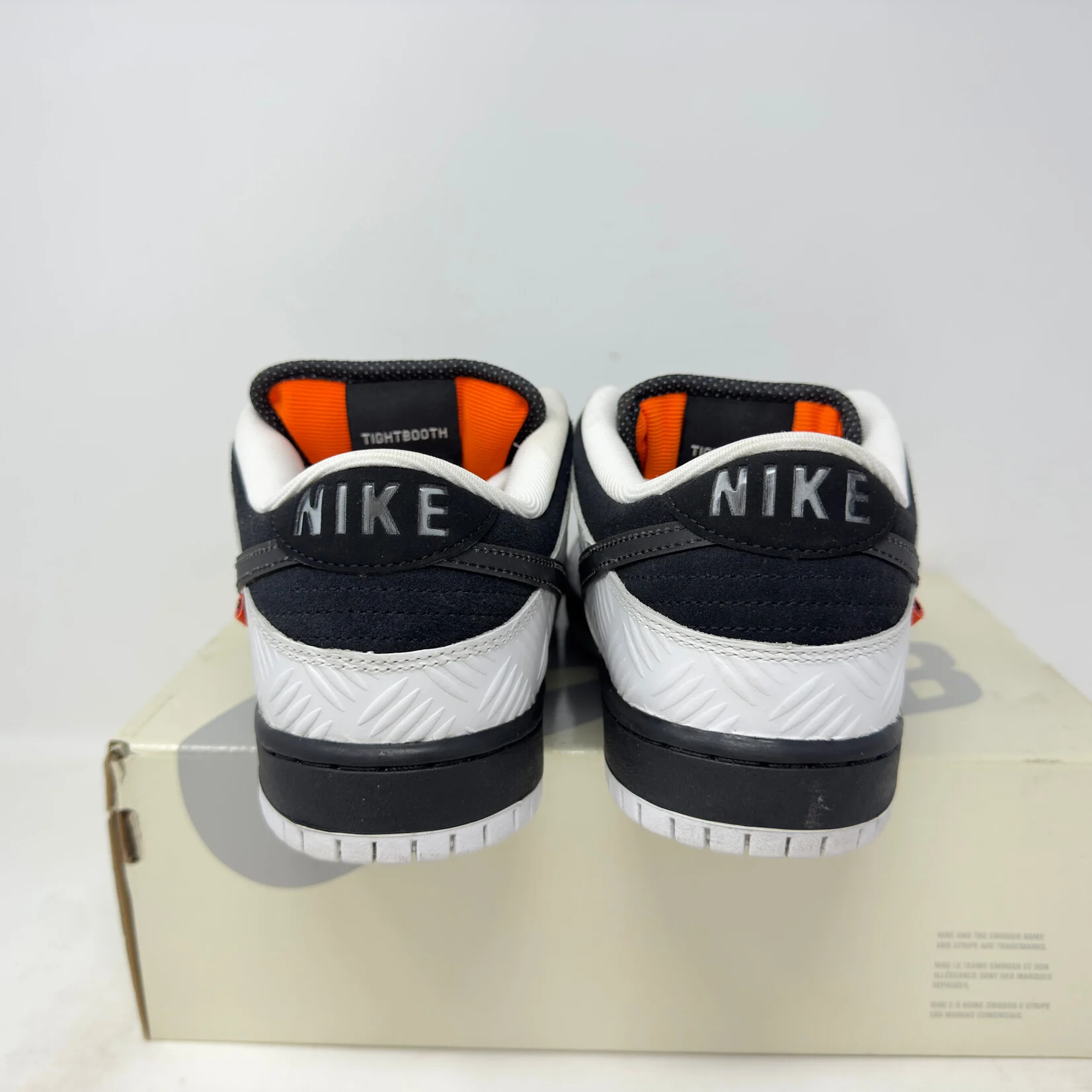 Nike SB Dunk Low TIGHTBOOTH