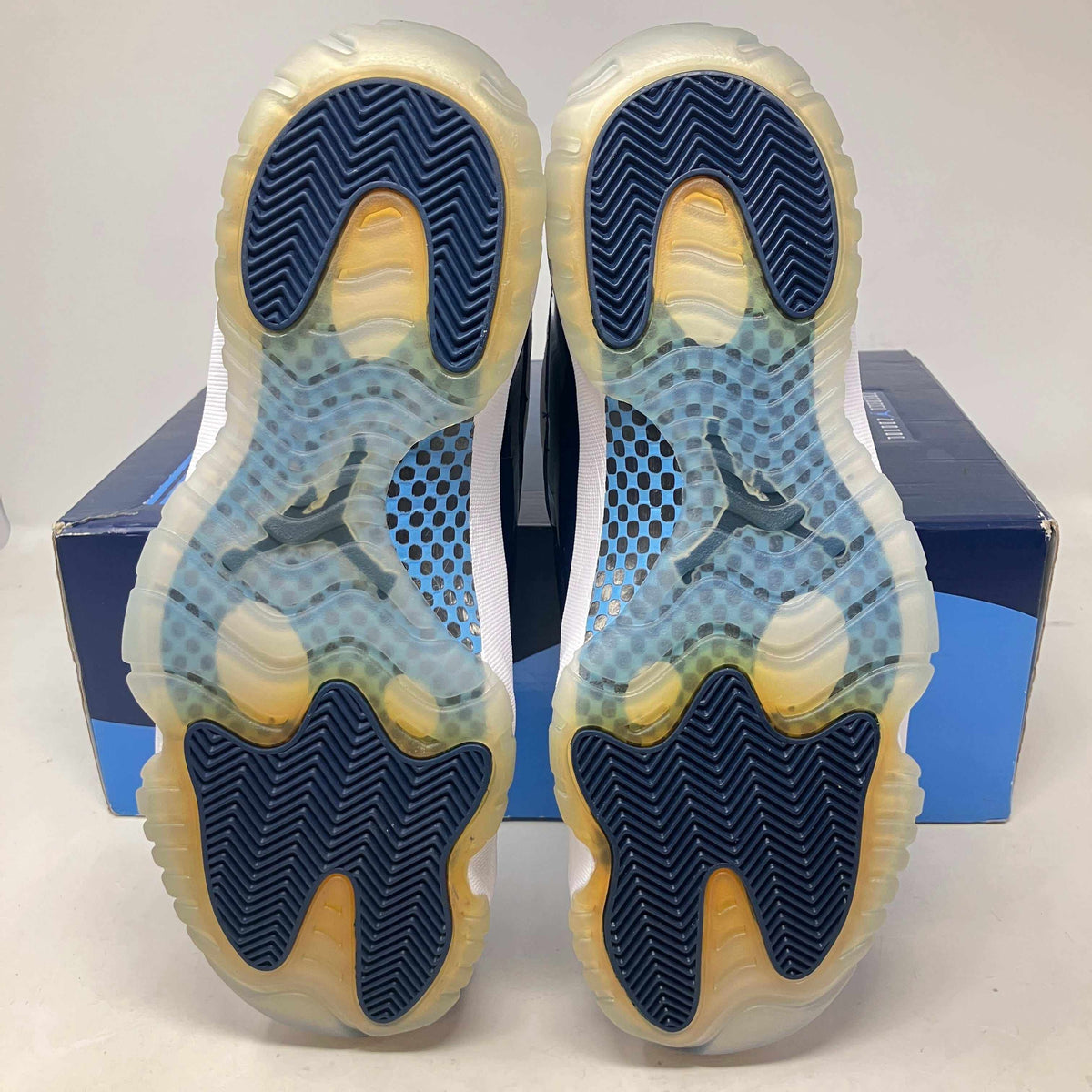 Jordan 11 Retro UNC Win Like 82