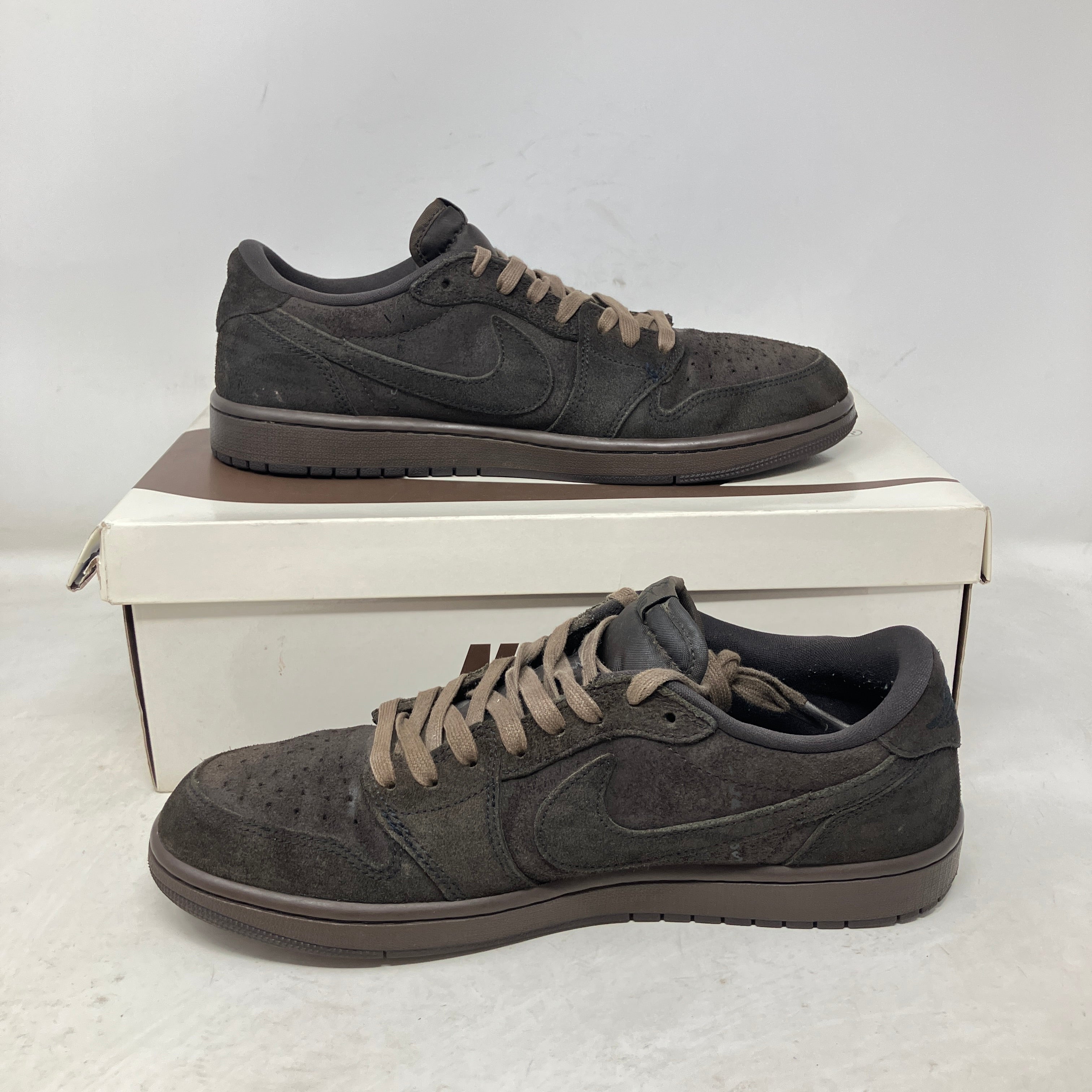 Jordan 1 Retro Low OG SP Travis Scott Velvet Brown