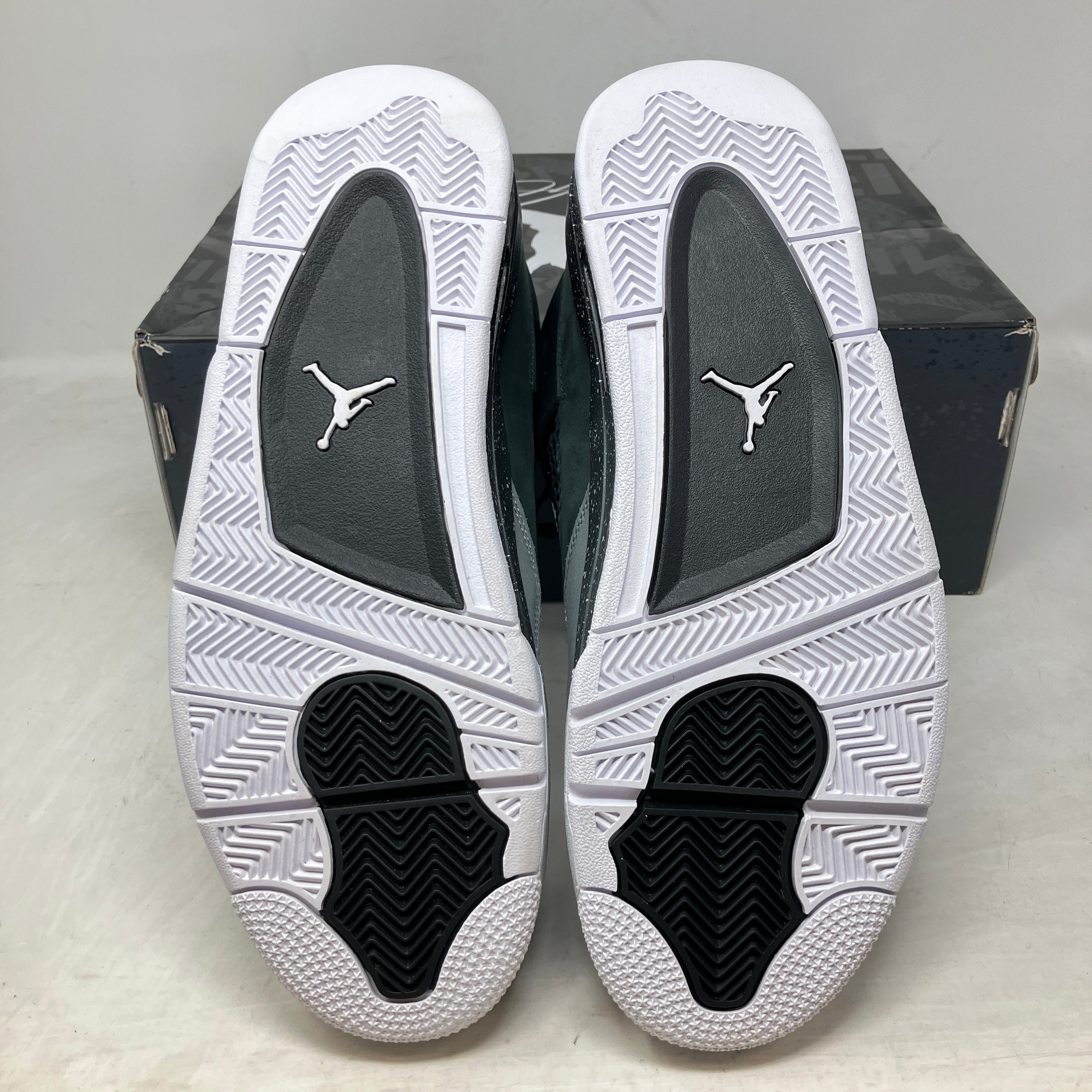 Jordan 4 Retro Fear (2024)