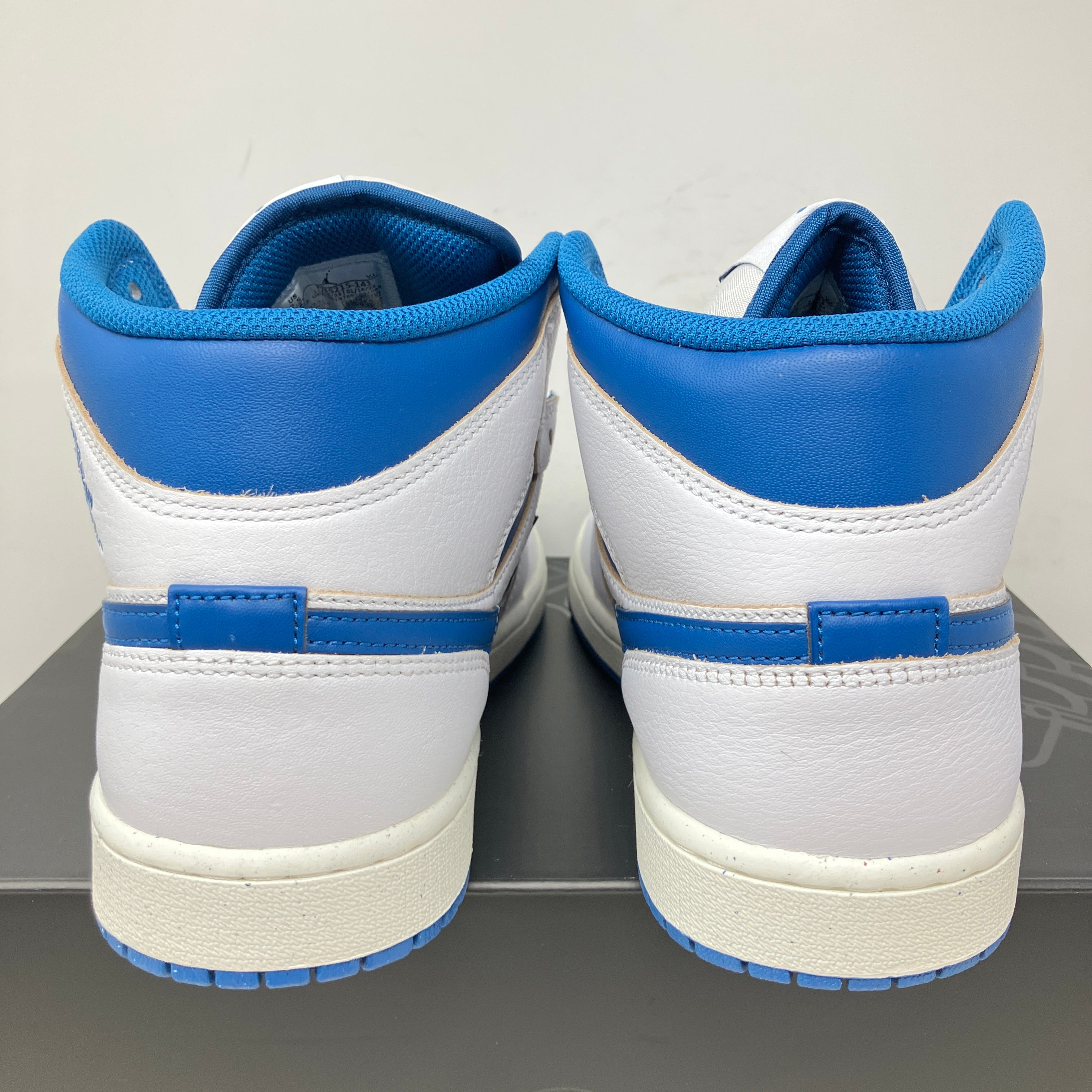 Jordan 1 Mid SE Industrial Blue