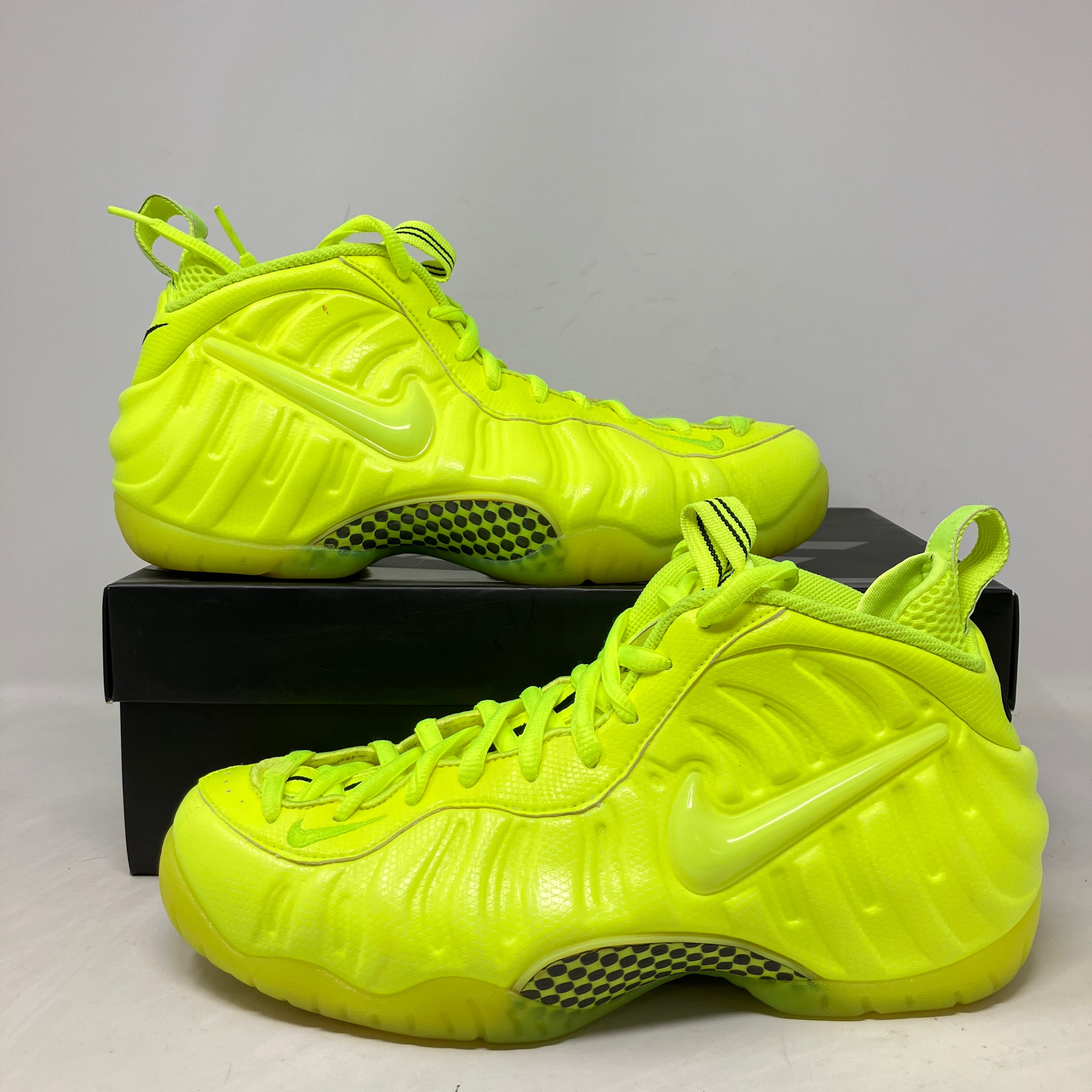 Nike Air Foamposite Pro Volt