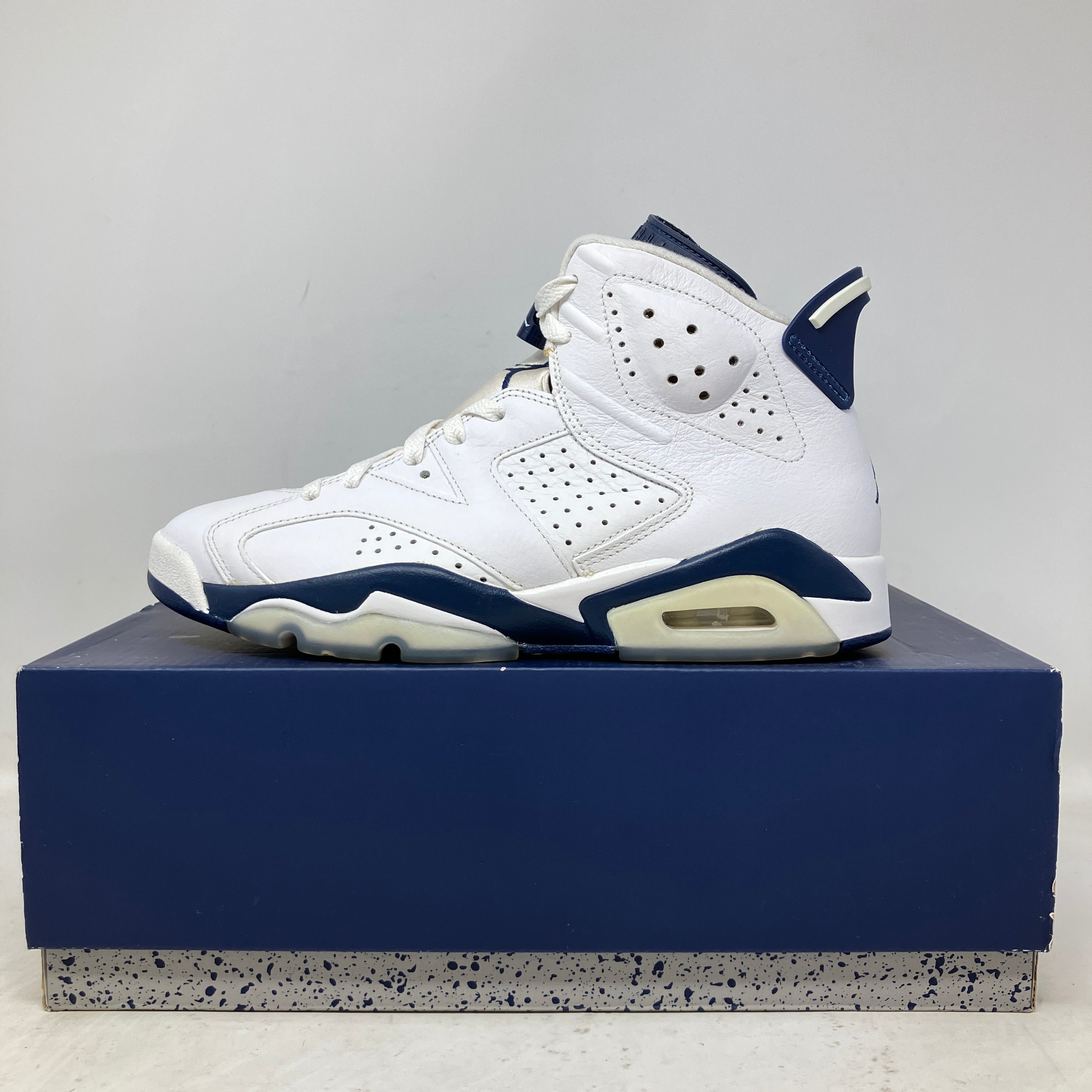 Jordan 6 Retro Midnight Navy (2022)