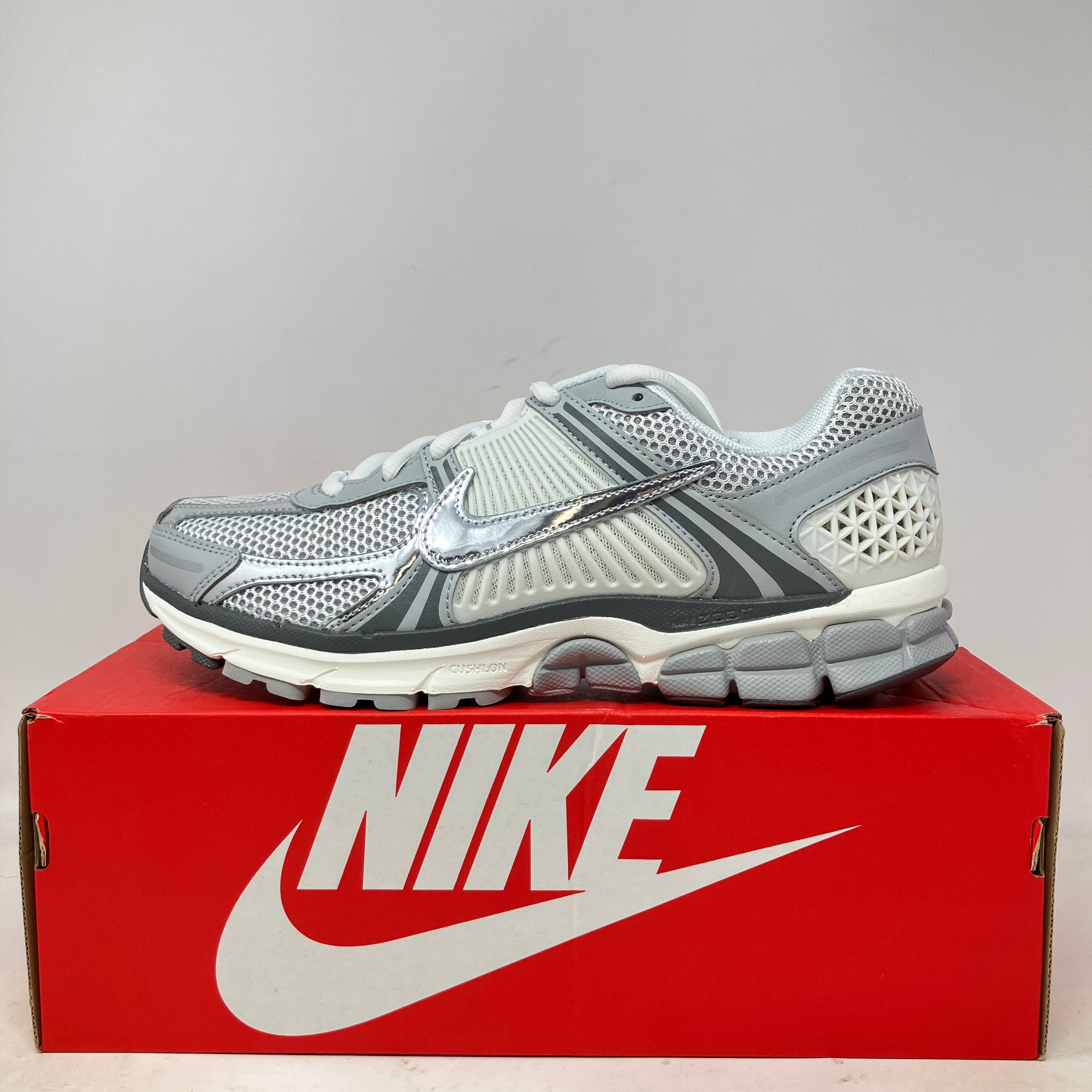 Nike Zoom Vomero 5 Metallic Silver
