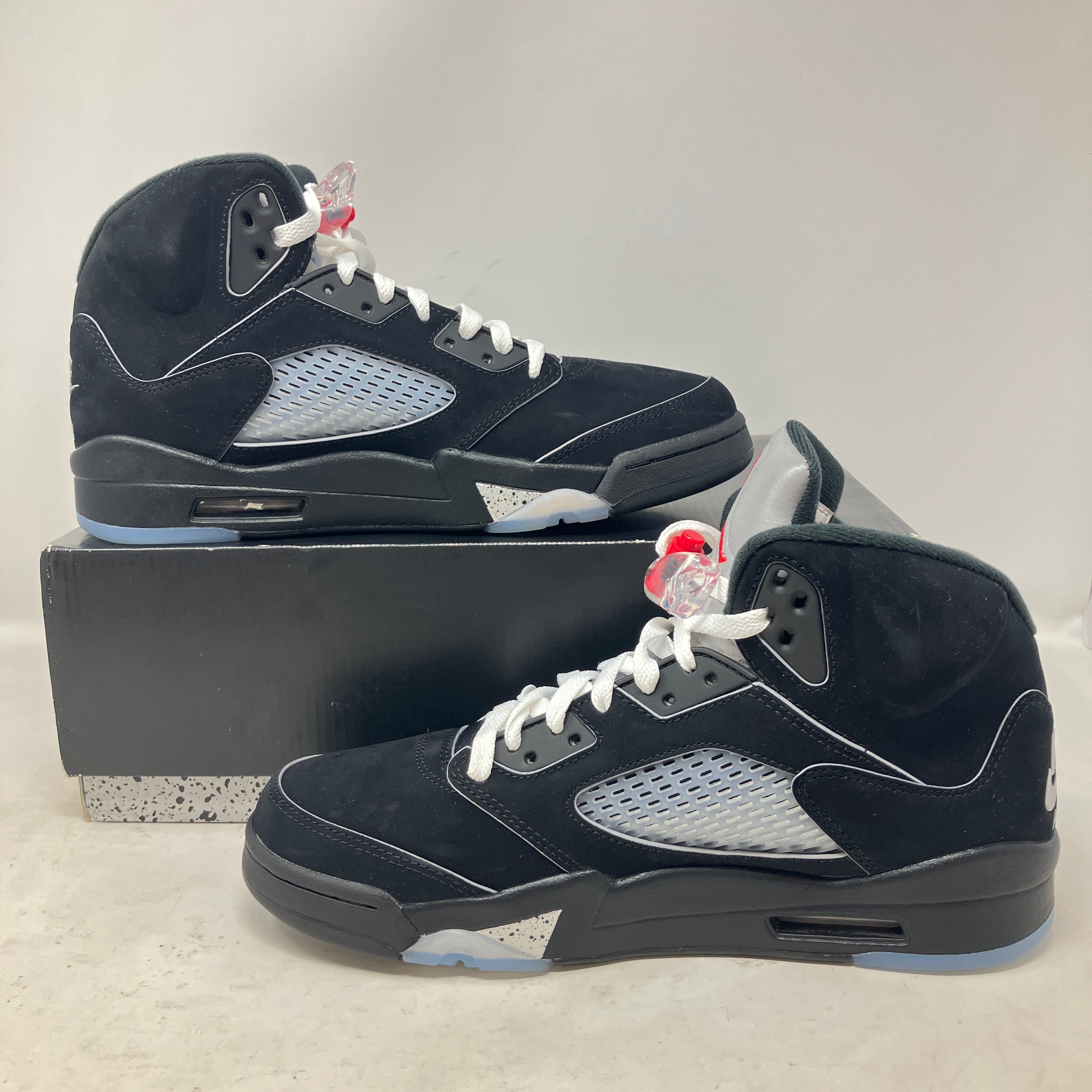 Jordan 5 Retro OG Black Metallic Reimagined