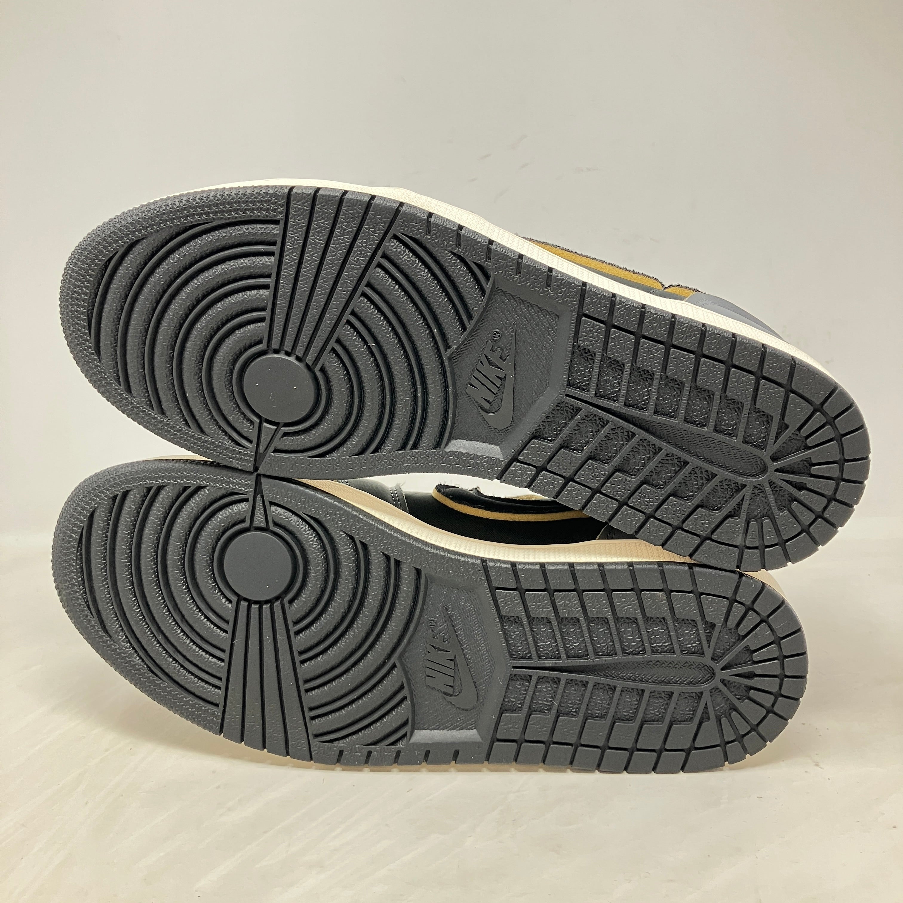 Jordan 1 Low OG EX Black Smoke Grey