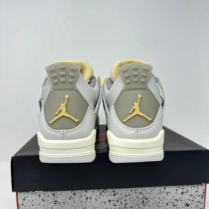 Jordan 4 Retro SE Craft Photon Dust