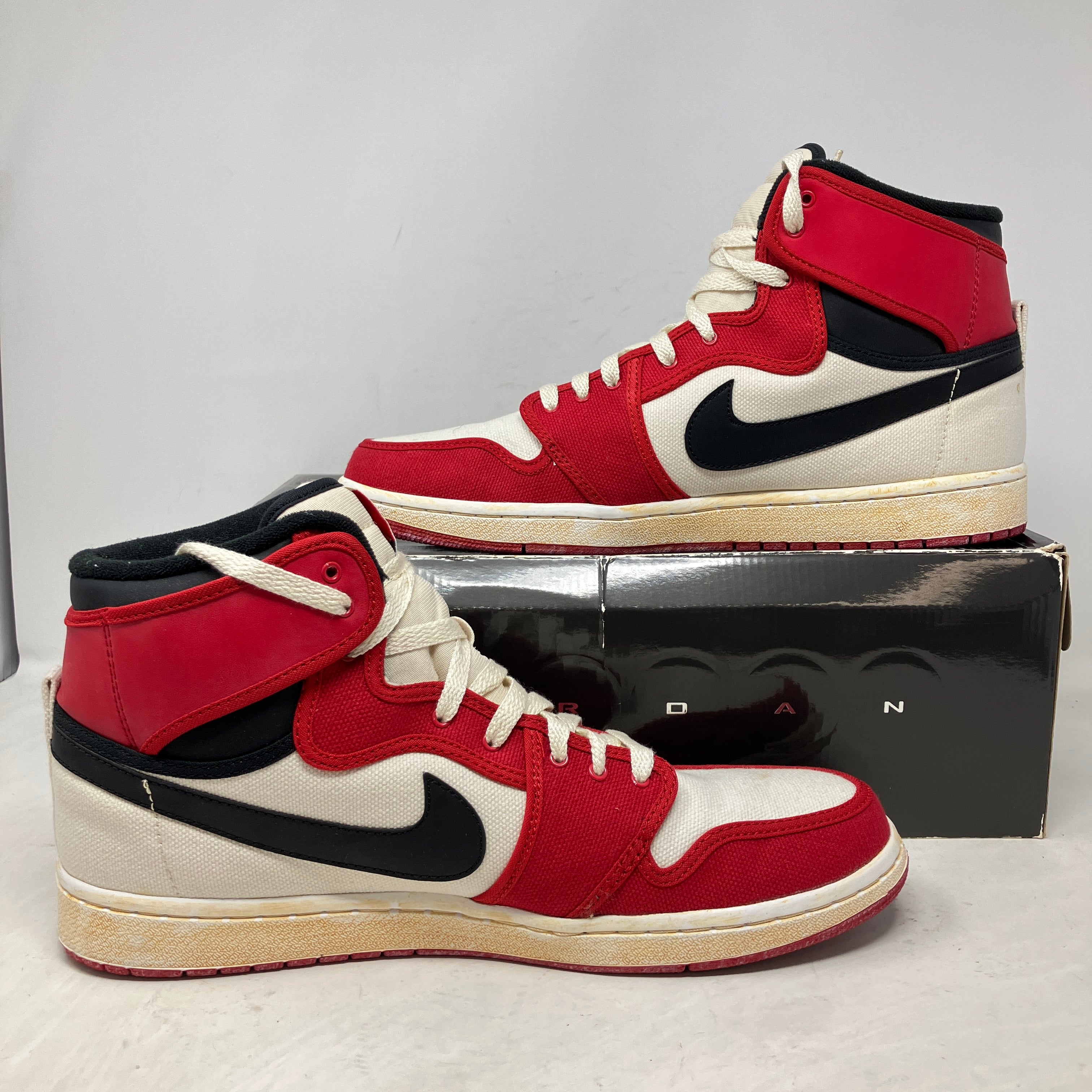 Jordan 1 Retro AJKO Chicago Vintage