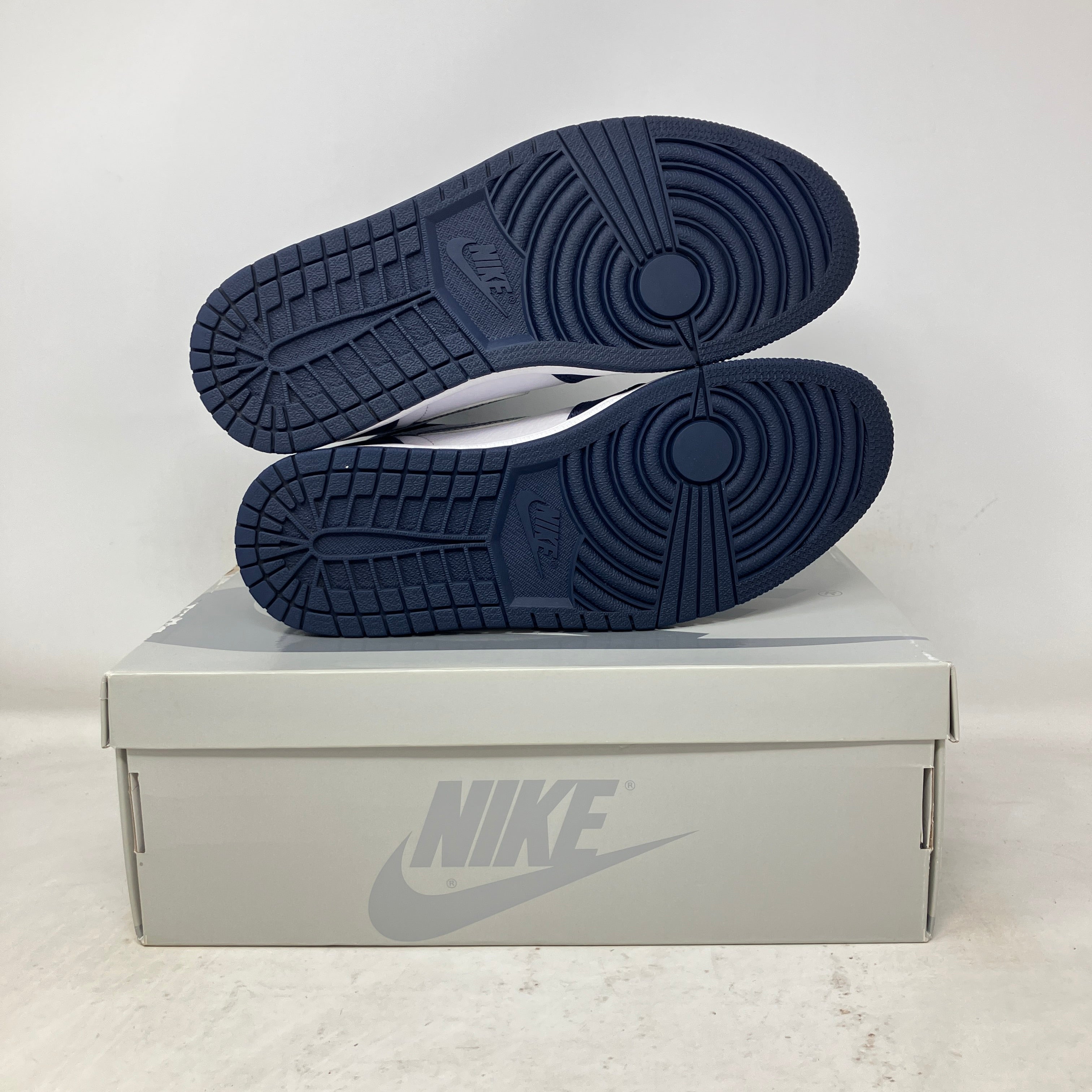 Jordan 1 Retro High CO.JP Midnight Navy (2020)