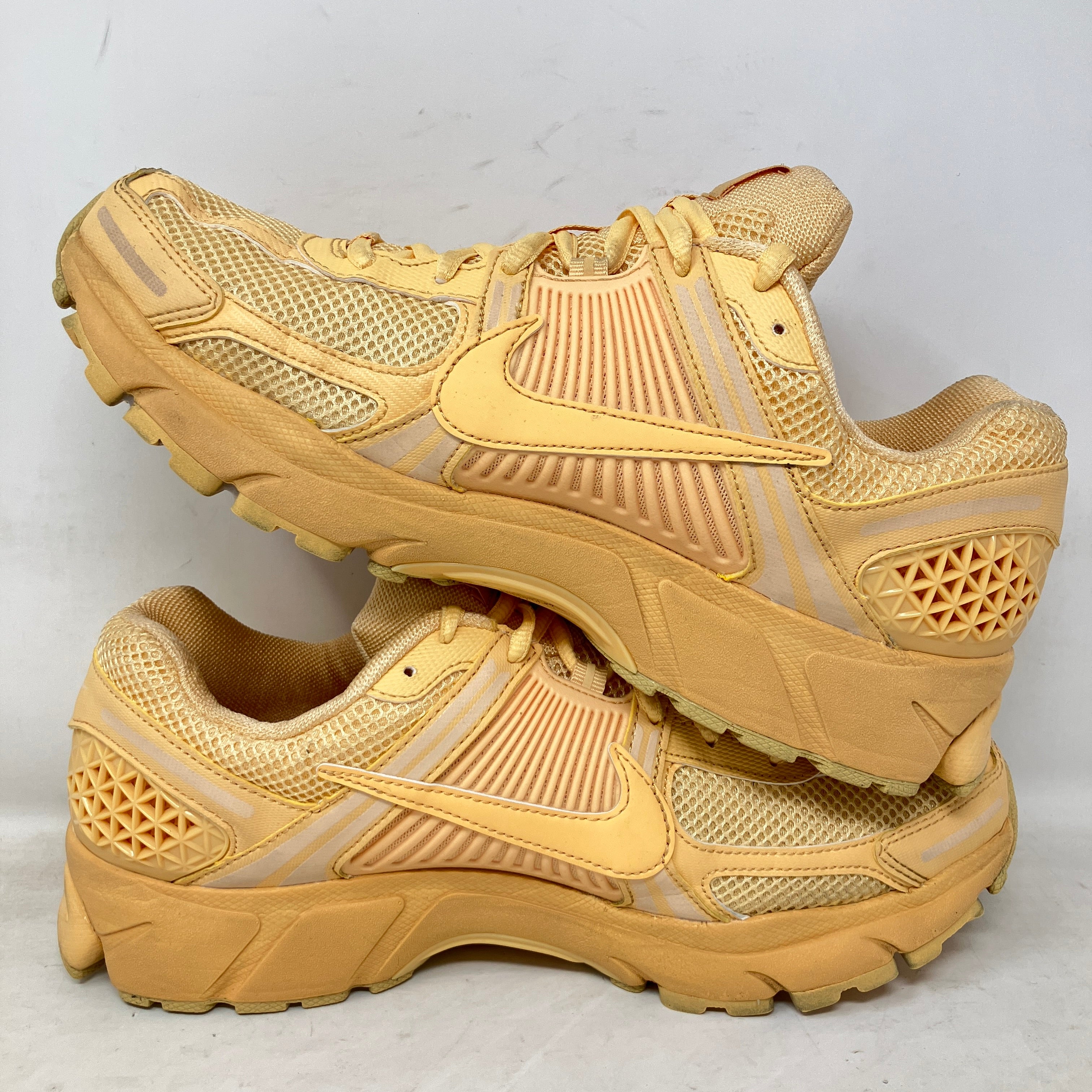 Nike Zoom Vomero 5 Celestial Gold