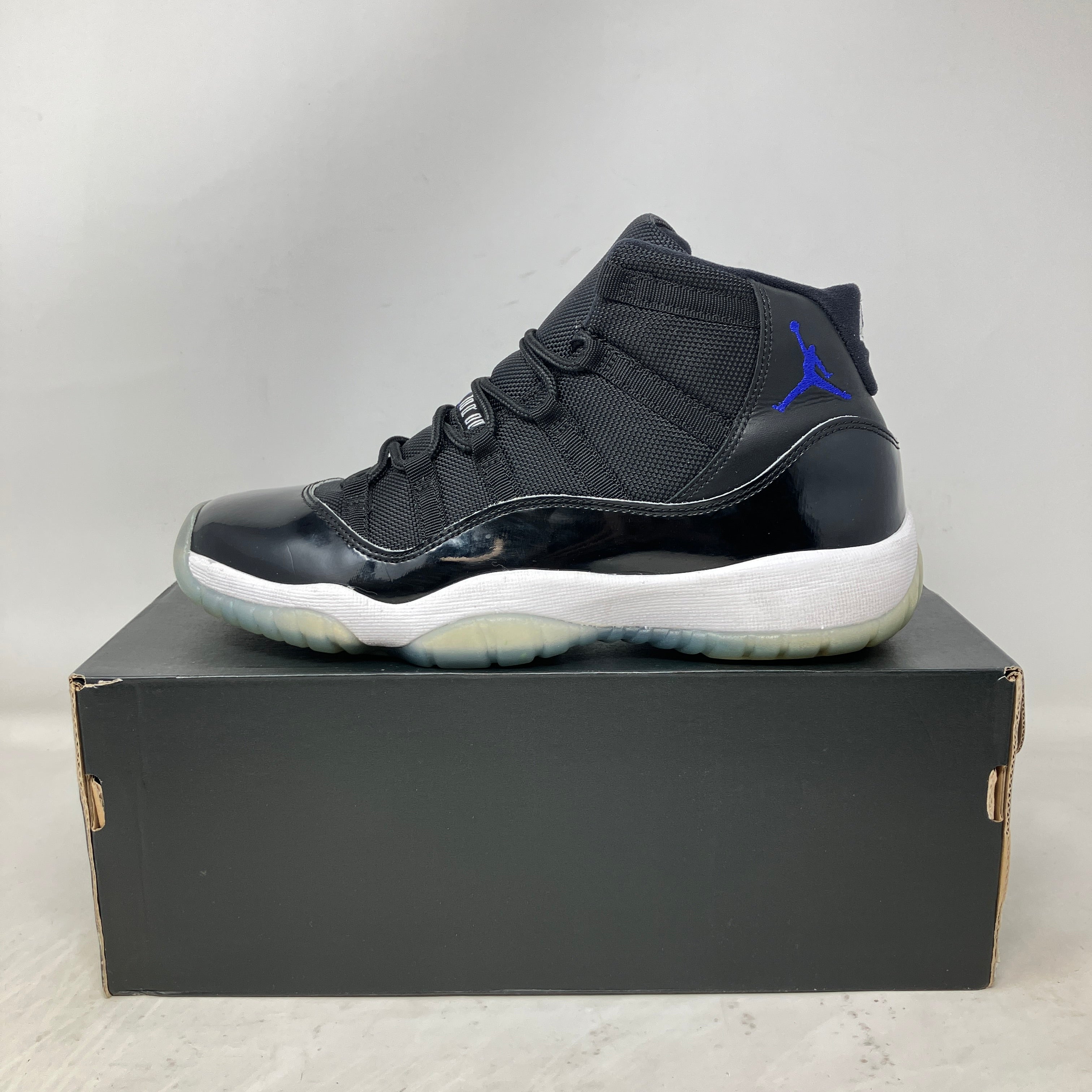 Jordan 11 Retro Space Jam (2016) (GS)
